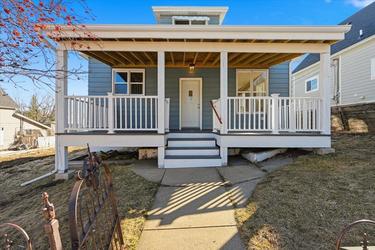 8 Parkdale Avenue Property Photo 25