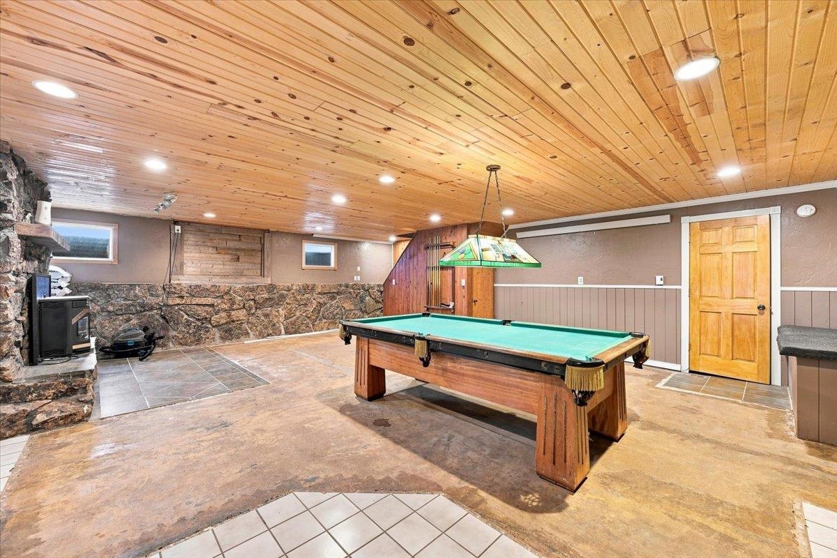 420 E Alden Street Property Photo 23