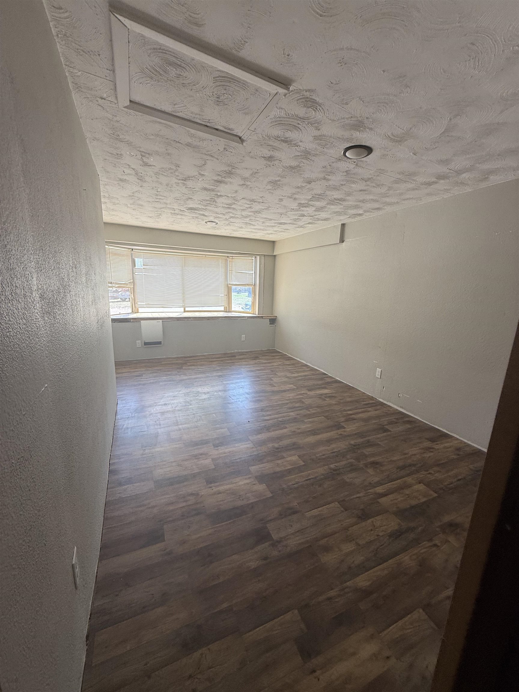 402 4th Avenue Property Photo 16