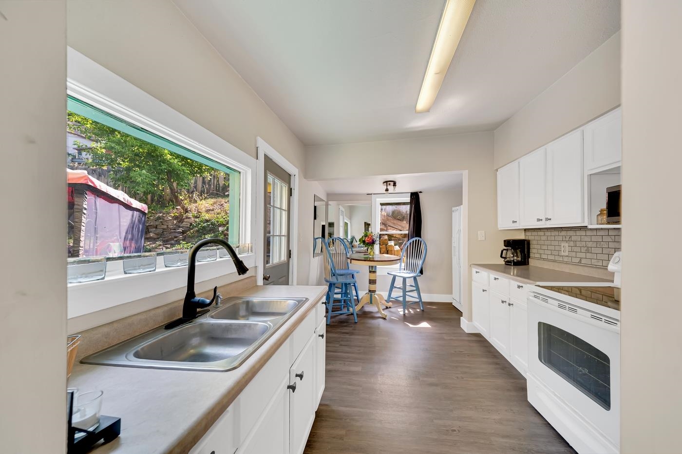 18 Jefferson Street Property Photo 6