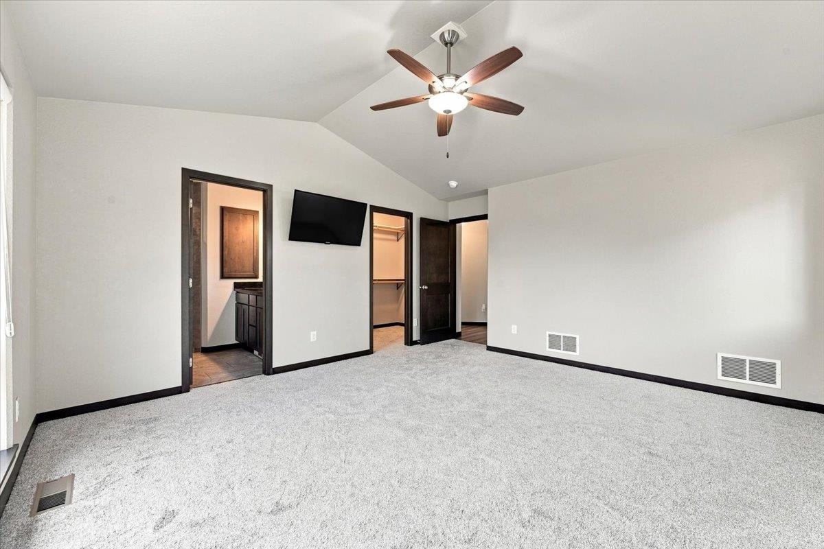1532 Tablerock Road Property Photo 10