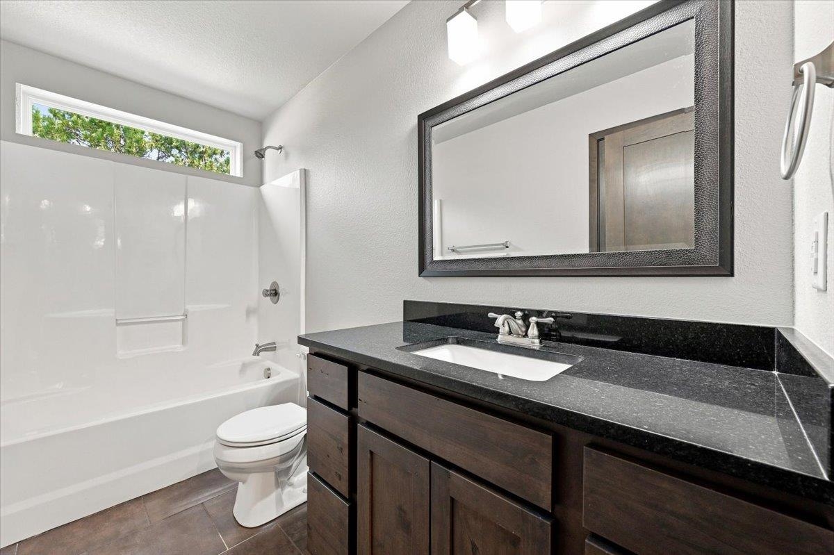 1532 Tablerock Road Property Photo 12