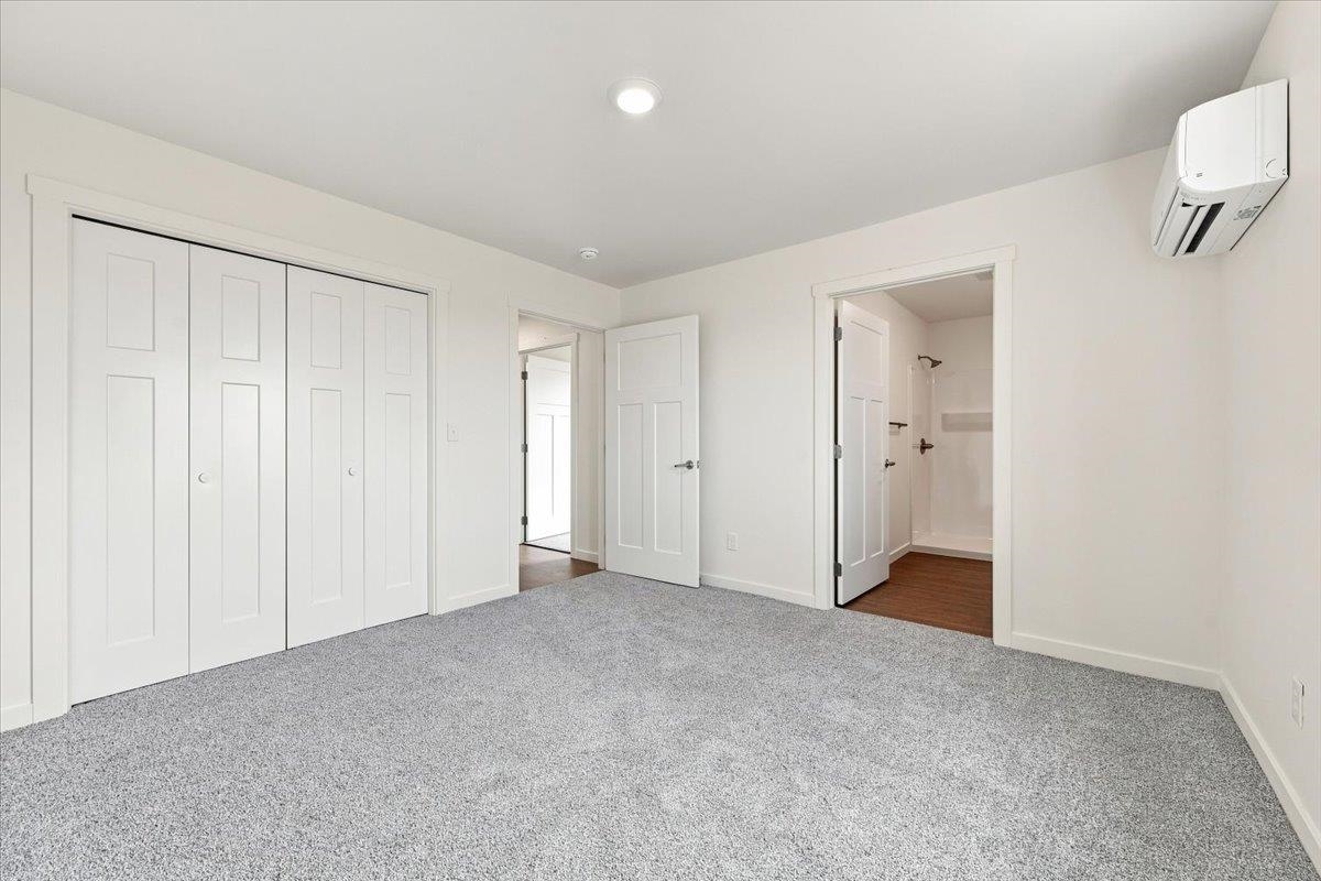 10894 Eagle Court Property Photo 6