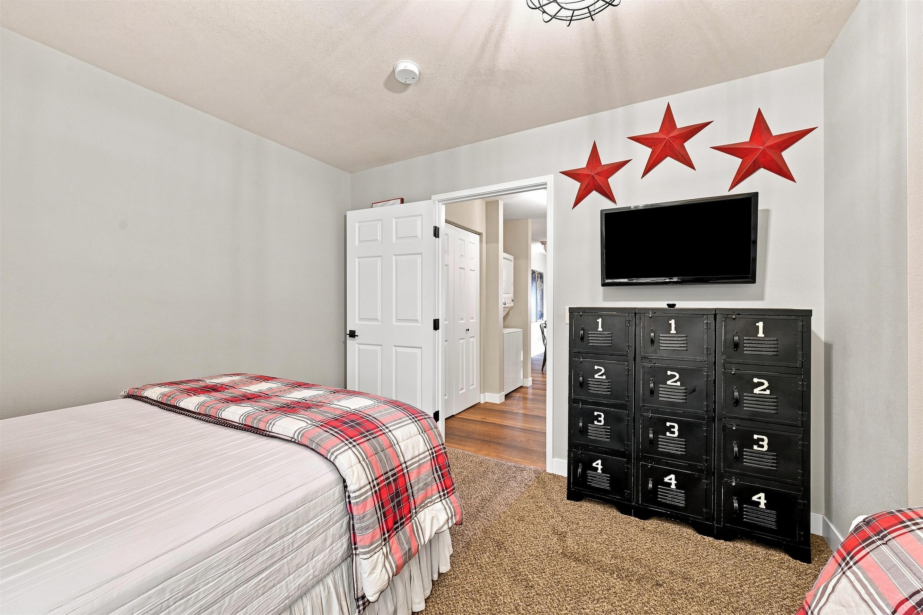 21097 Stewart Slope Road Property Photo 13