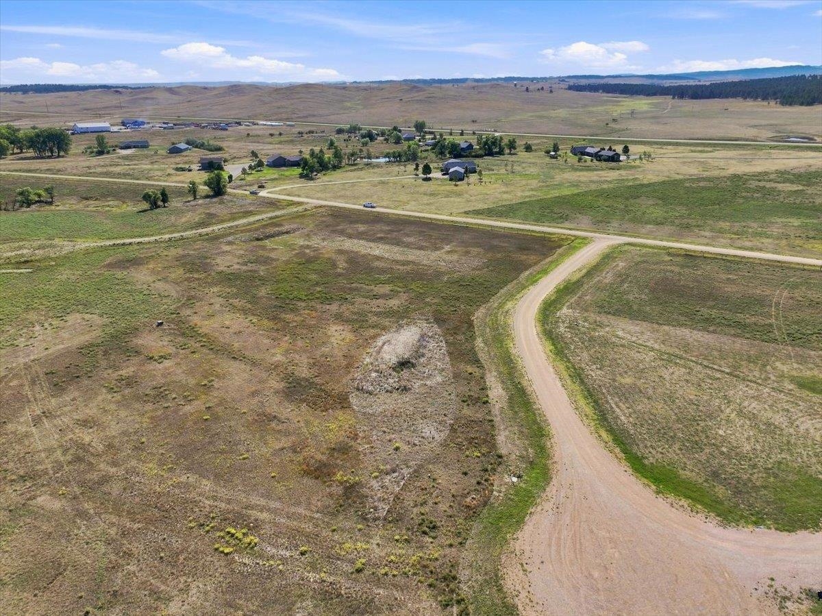 Tbd Lot 12 Taiten Court Property Photo 6