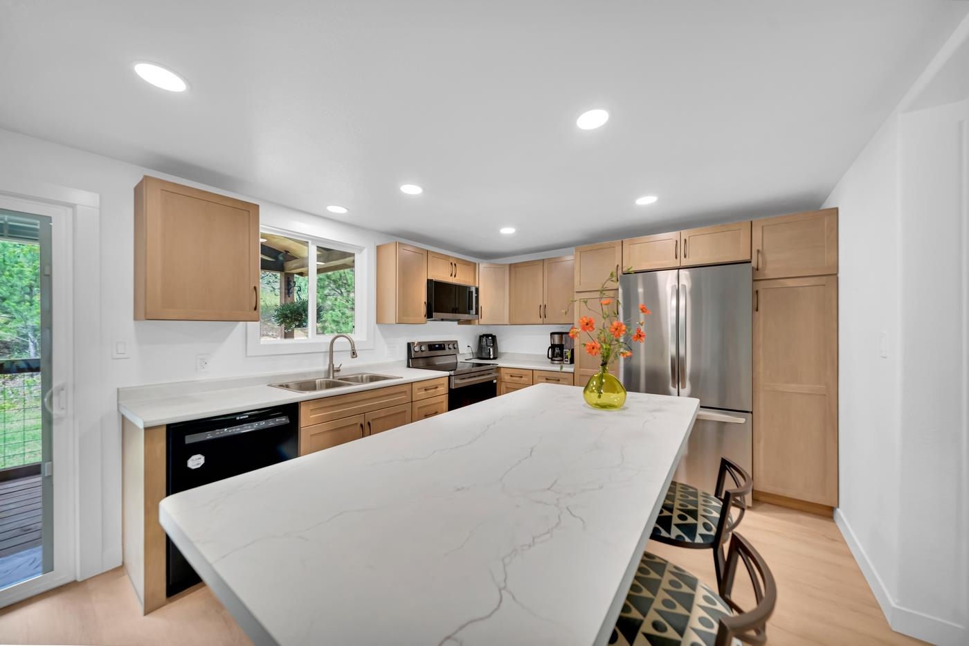 24669 Us Highway 16 Property Photo 8