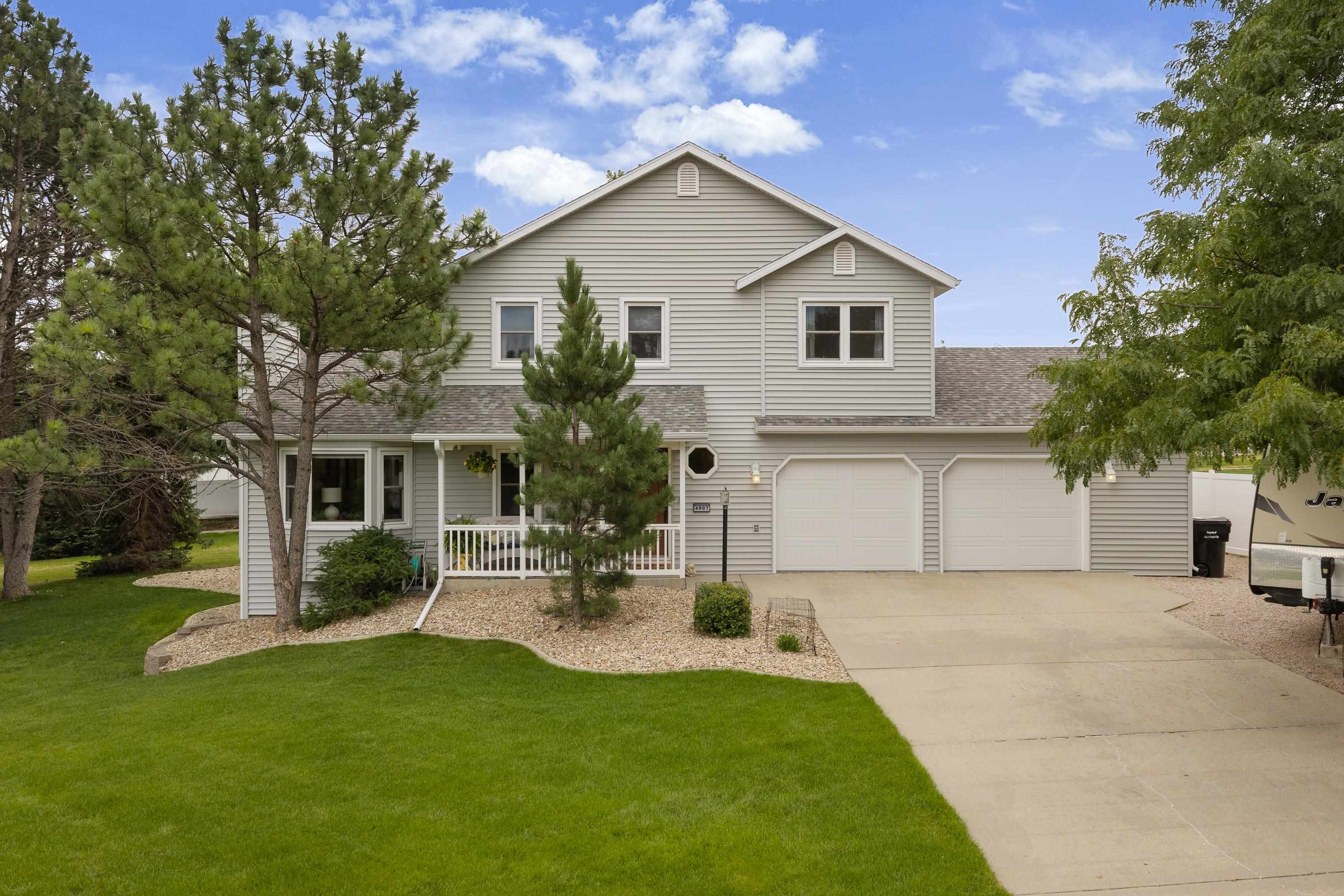 4907 Raven Circle Property Photo 1