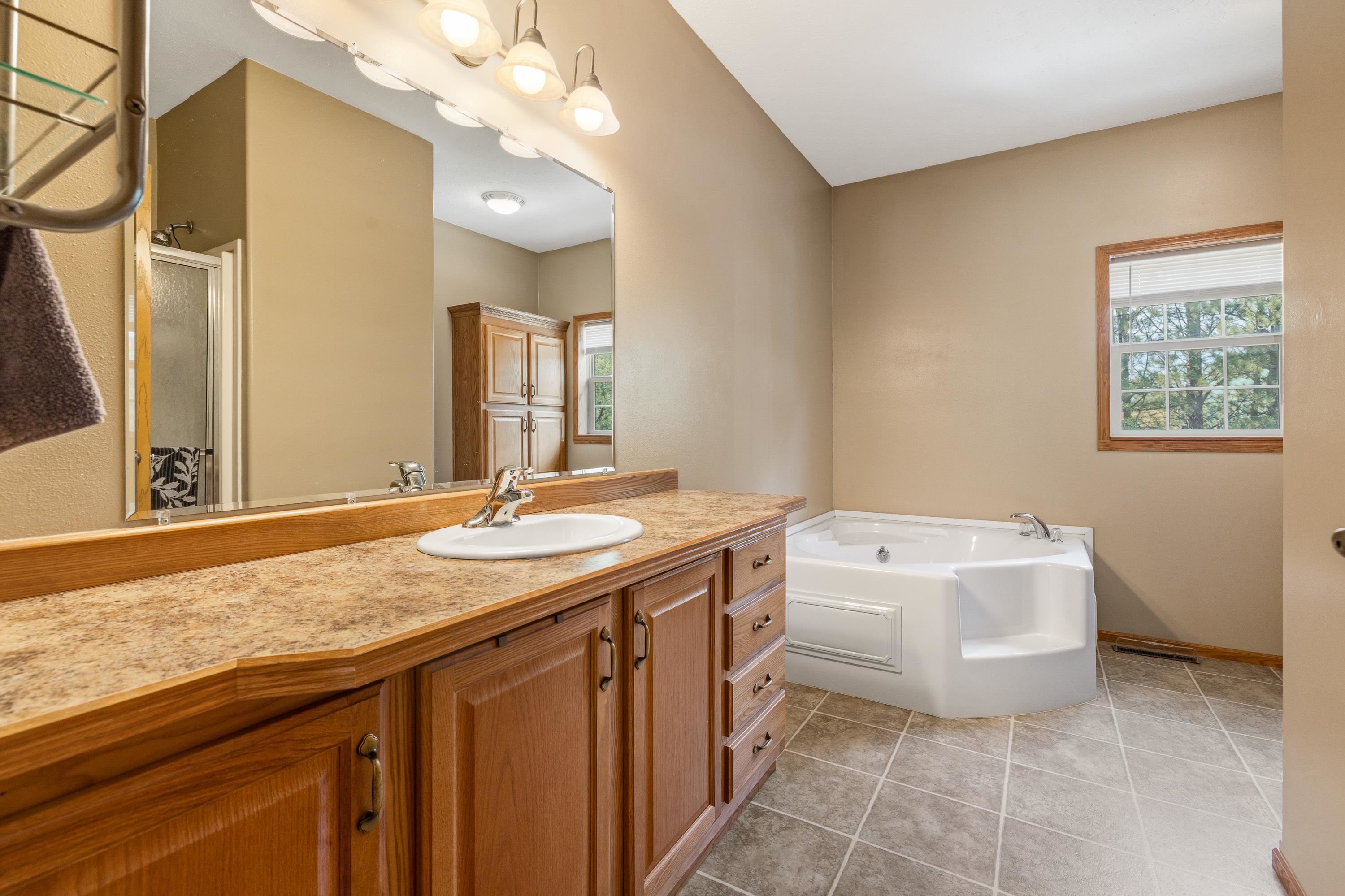 10447 Southern Cross Road Property Photo 16