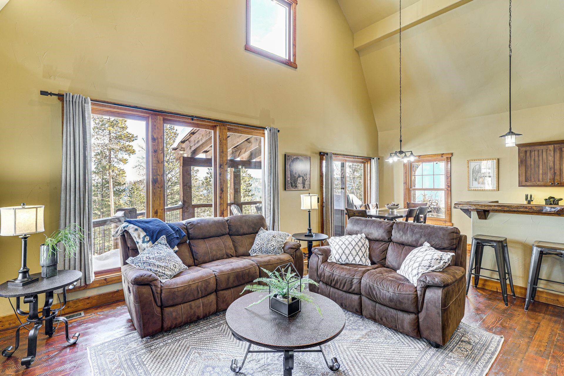 21163 Gilded Mountain Loop Property Photo 5