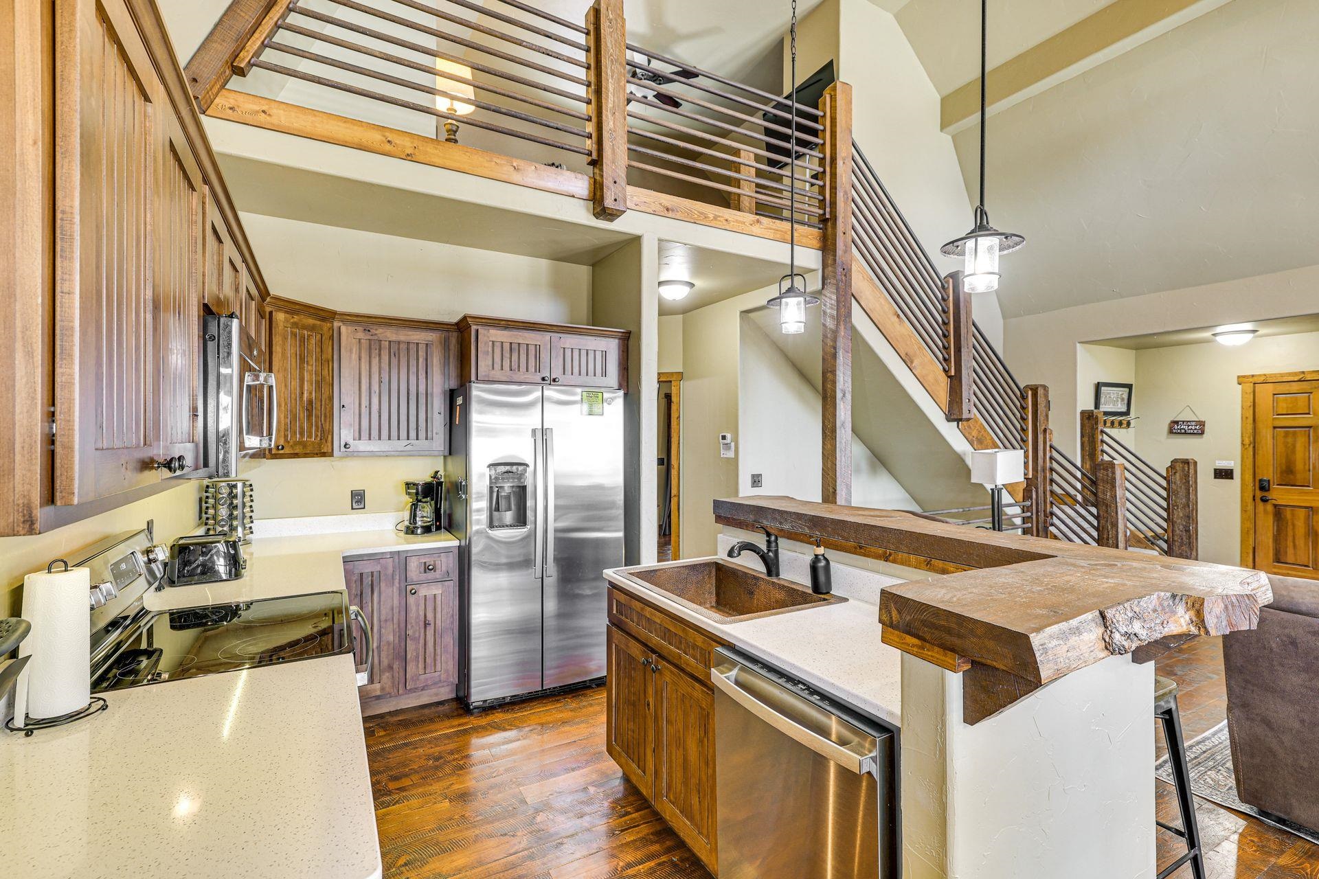 21163 Gilded Mountain Loop Property Photo 7