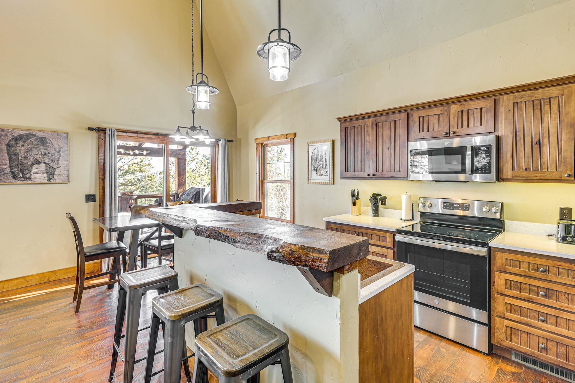 21163 Gilded Mountain Loop Property Photo 8