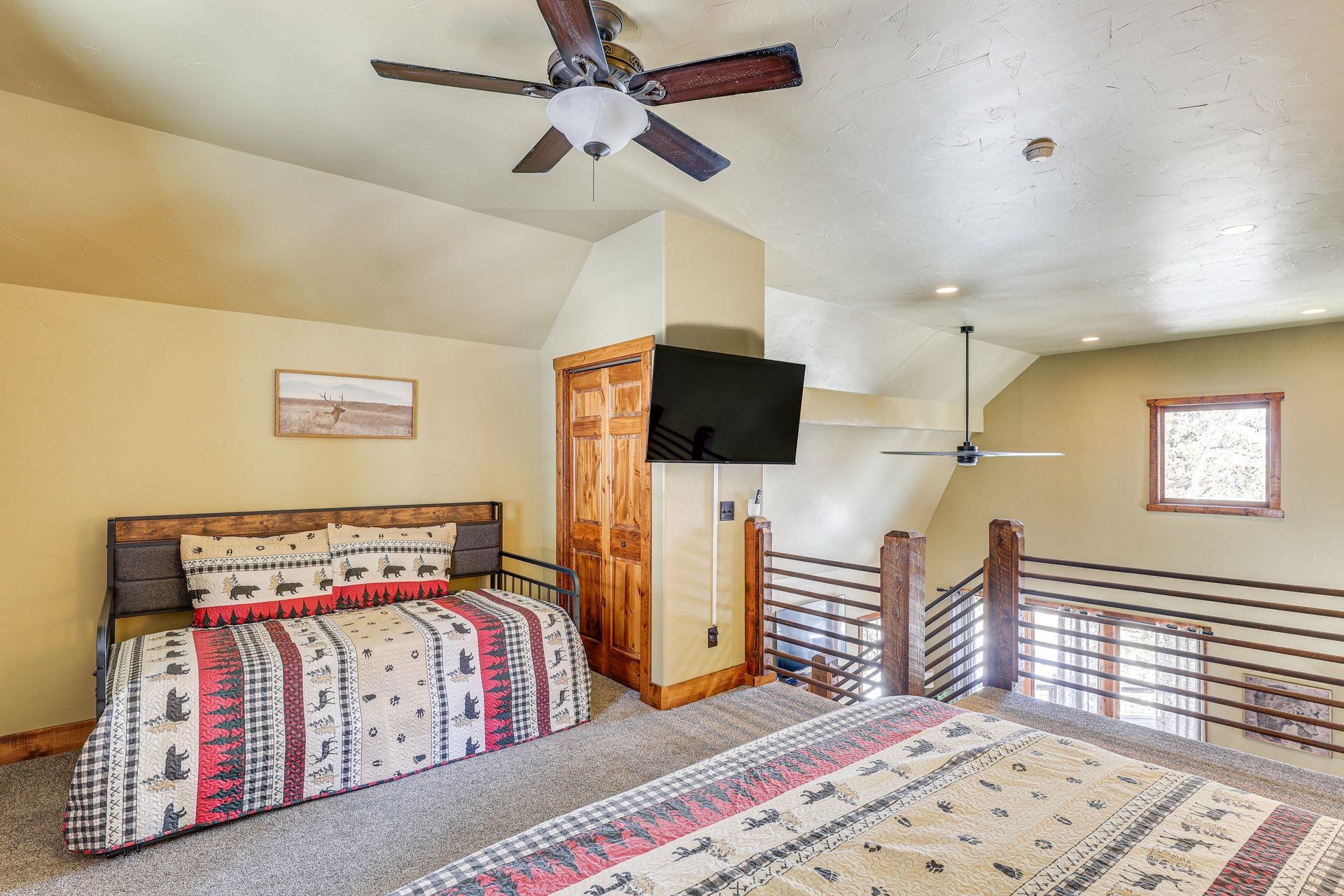 21163 Gilded Mountain Loop Property Photo 17