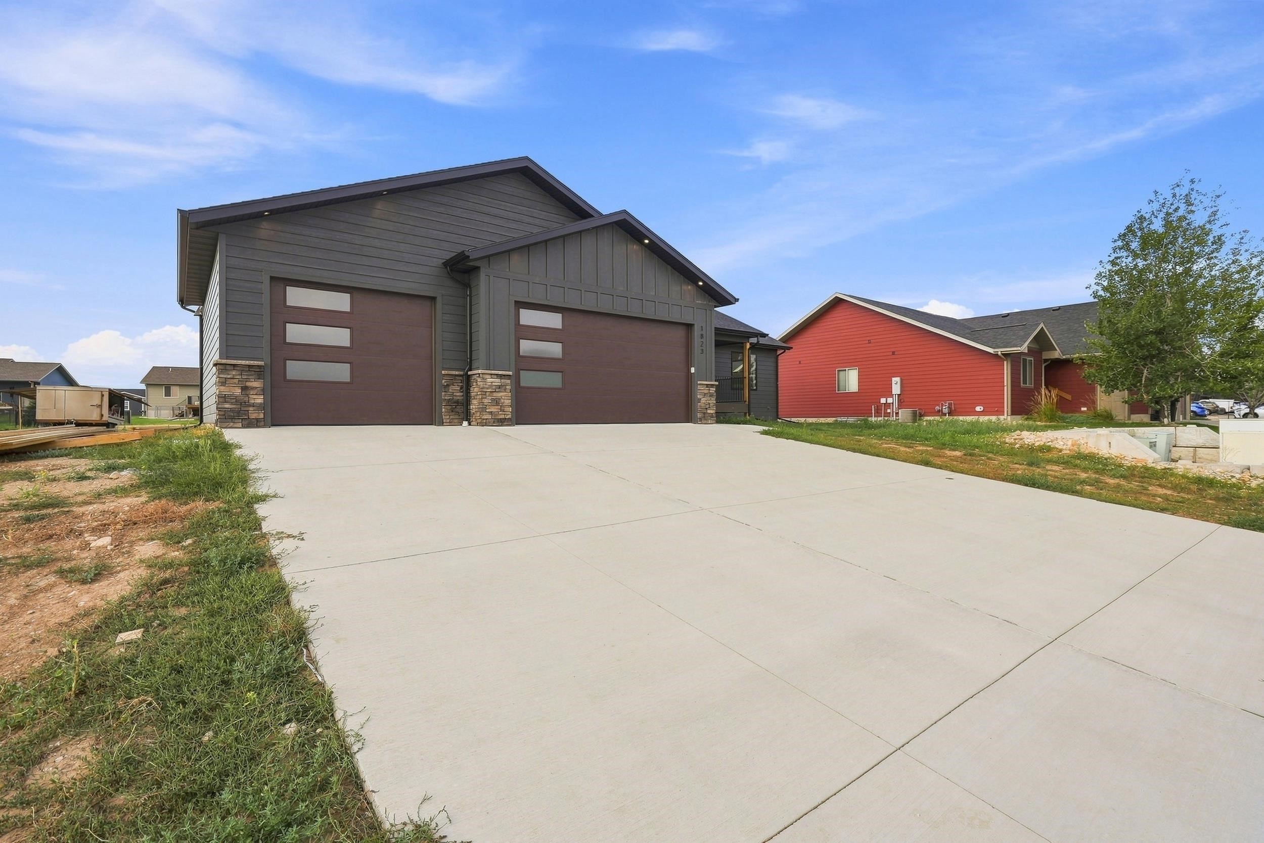 1823 Reserve Street Property Photo 2