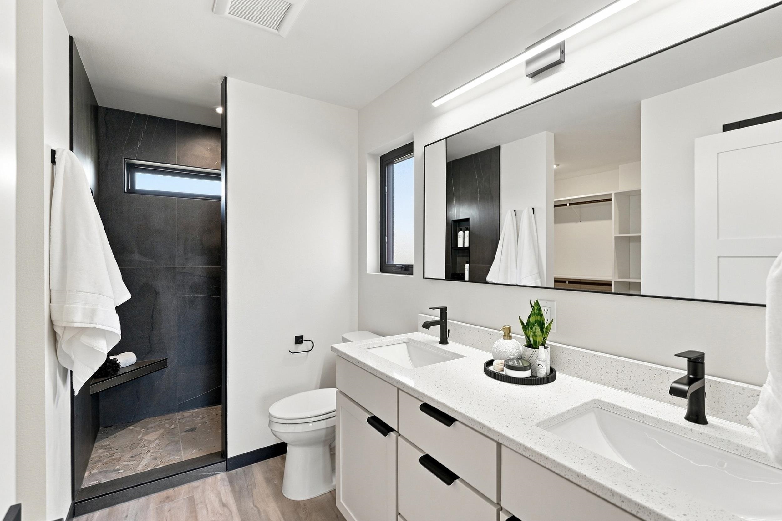 1823 Reserve Street Property Photo 16