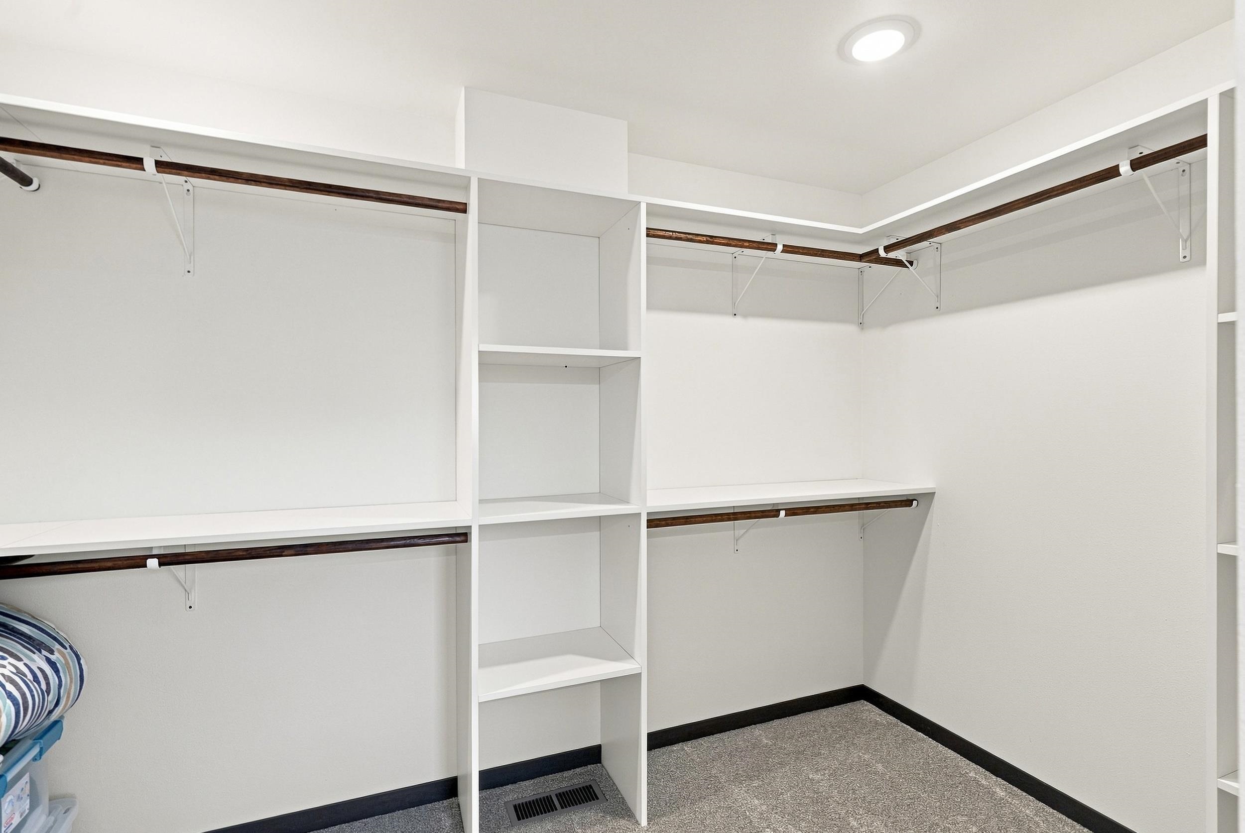 1823 Reserve Street Property Photo 17