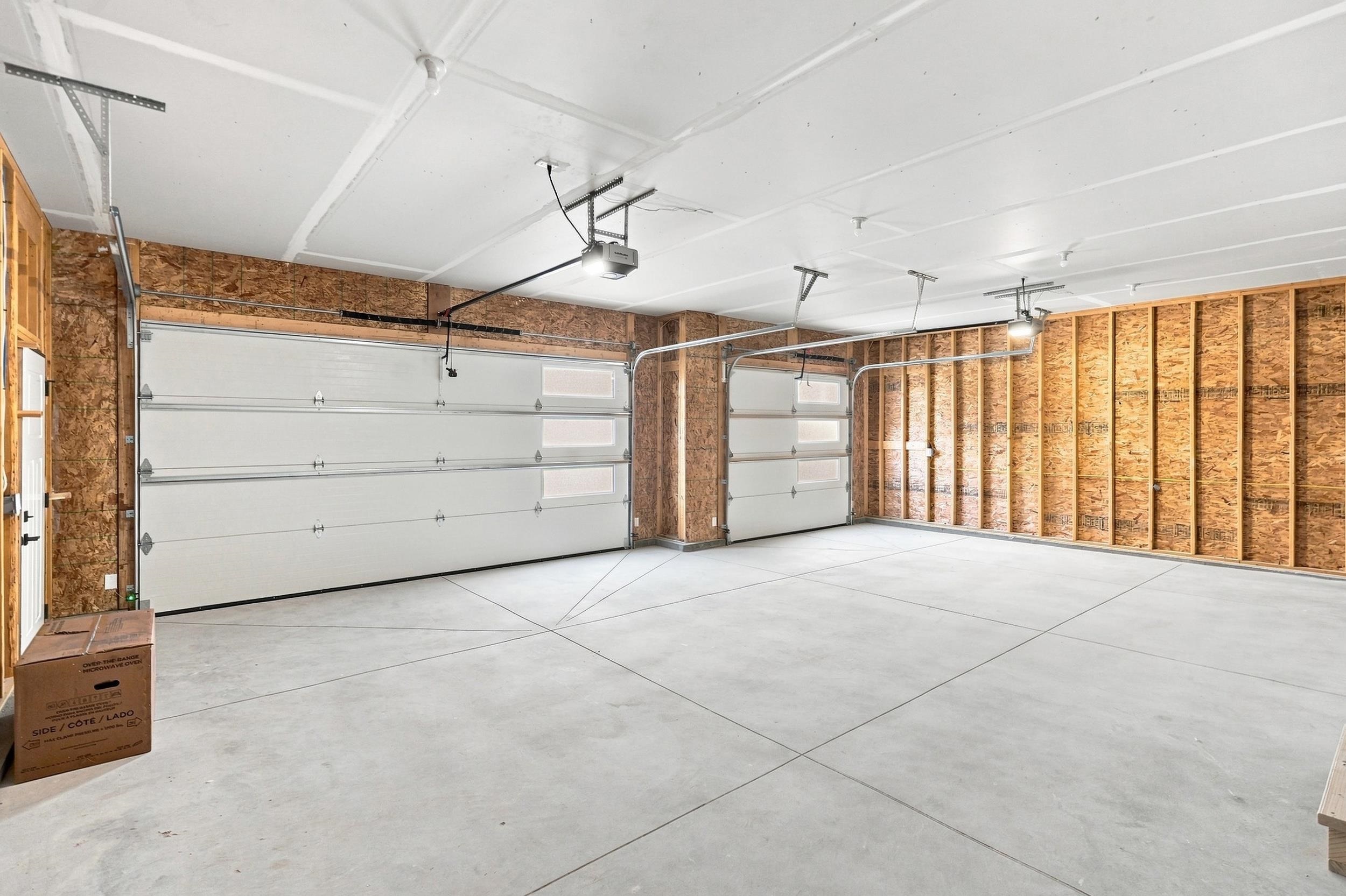 1823 Reserve Street Property Photo 29