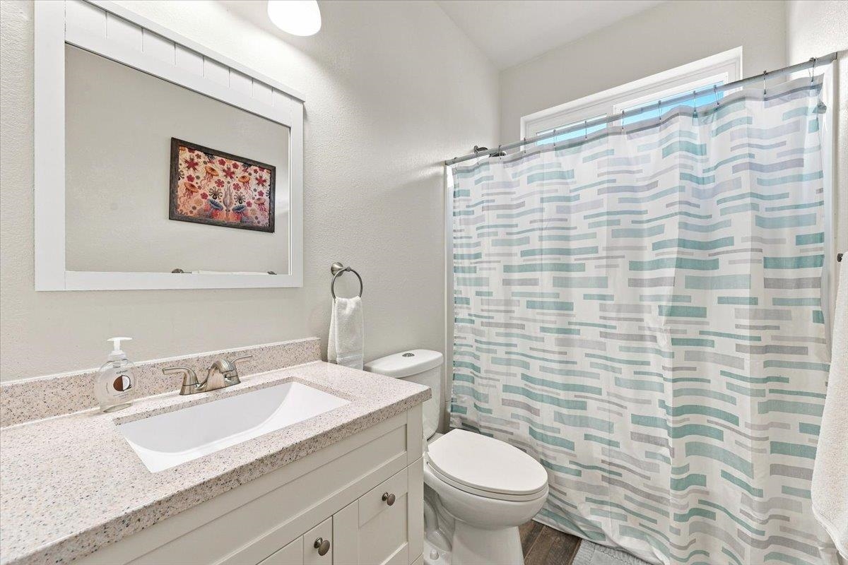 719 Zenith Street Property Photo 14