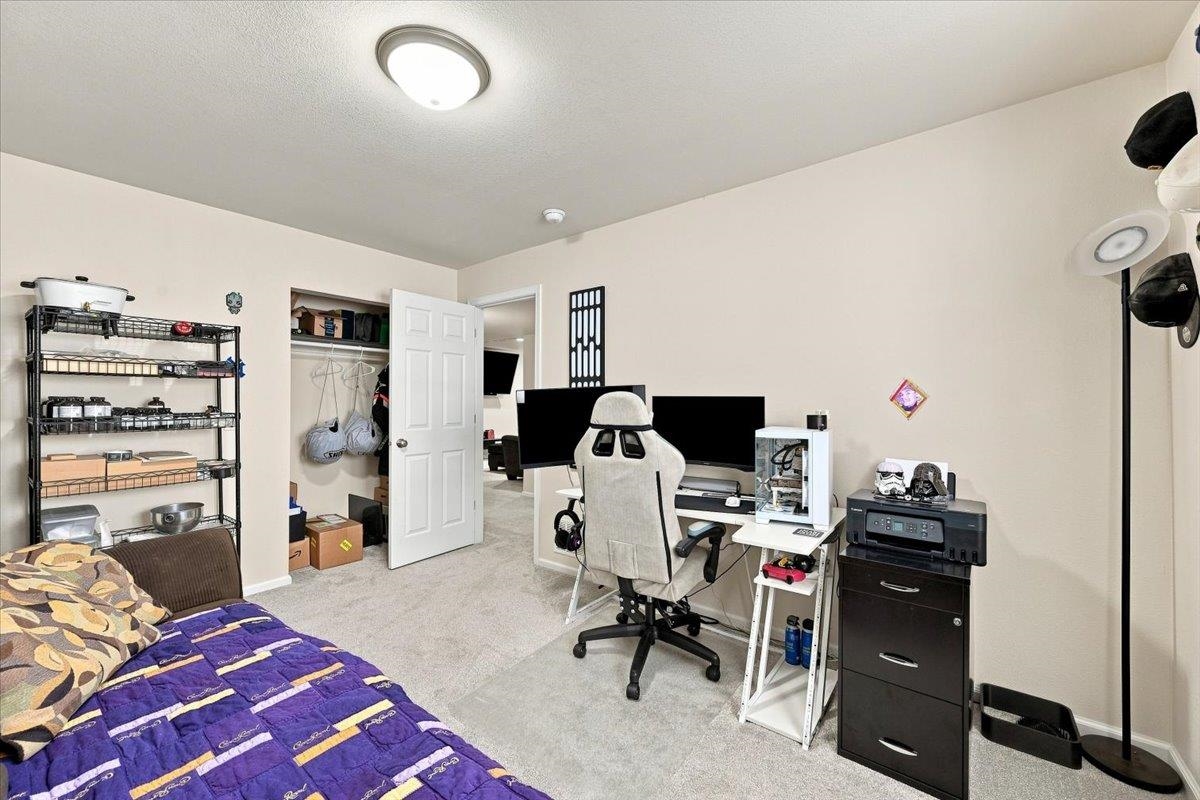719 Zenith Street Property Photo 21