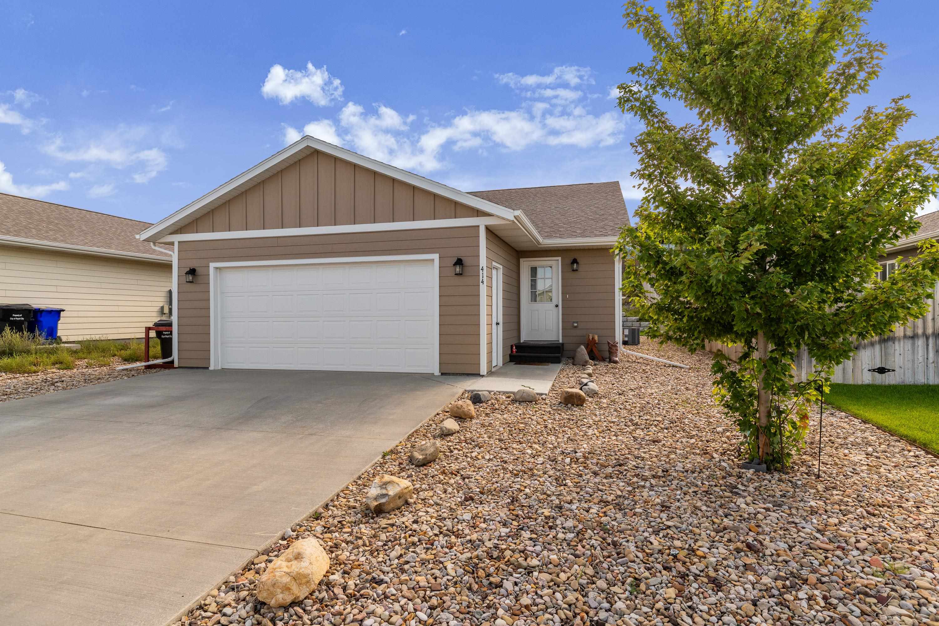 414 Diamond Ridge Boulevard Property Photo 1