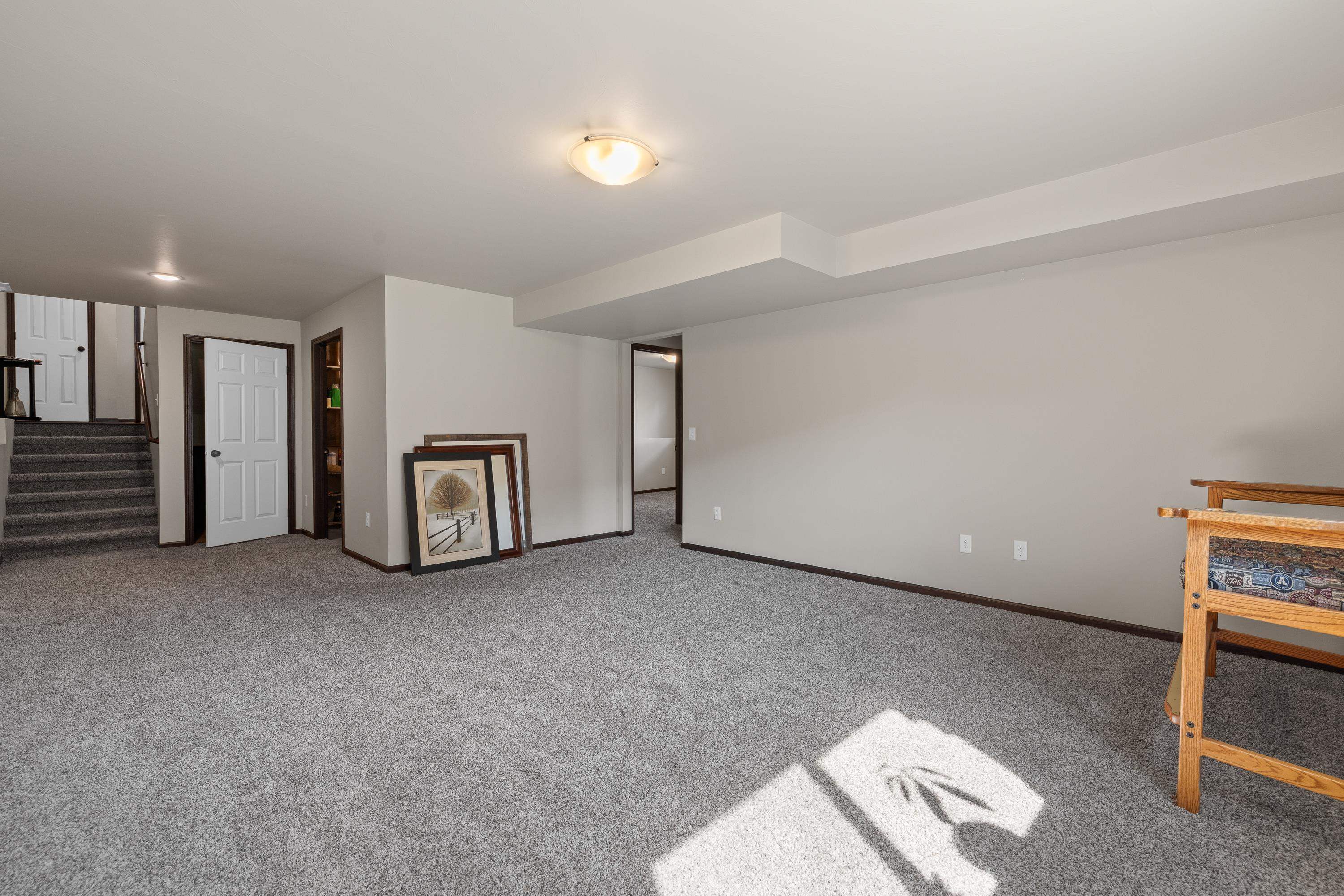414 Diamond Ridge Boulevard Property Photo 13