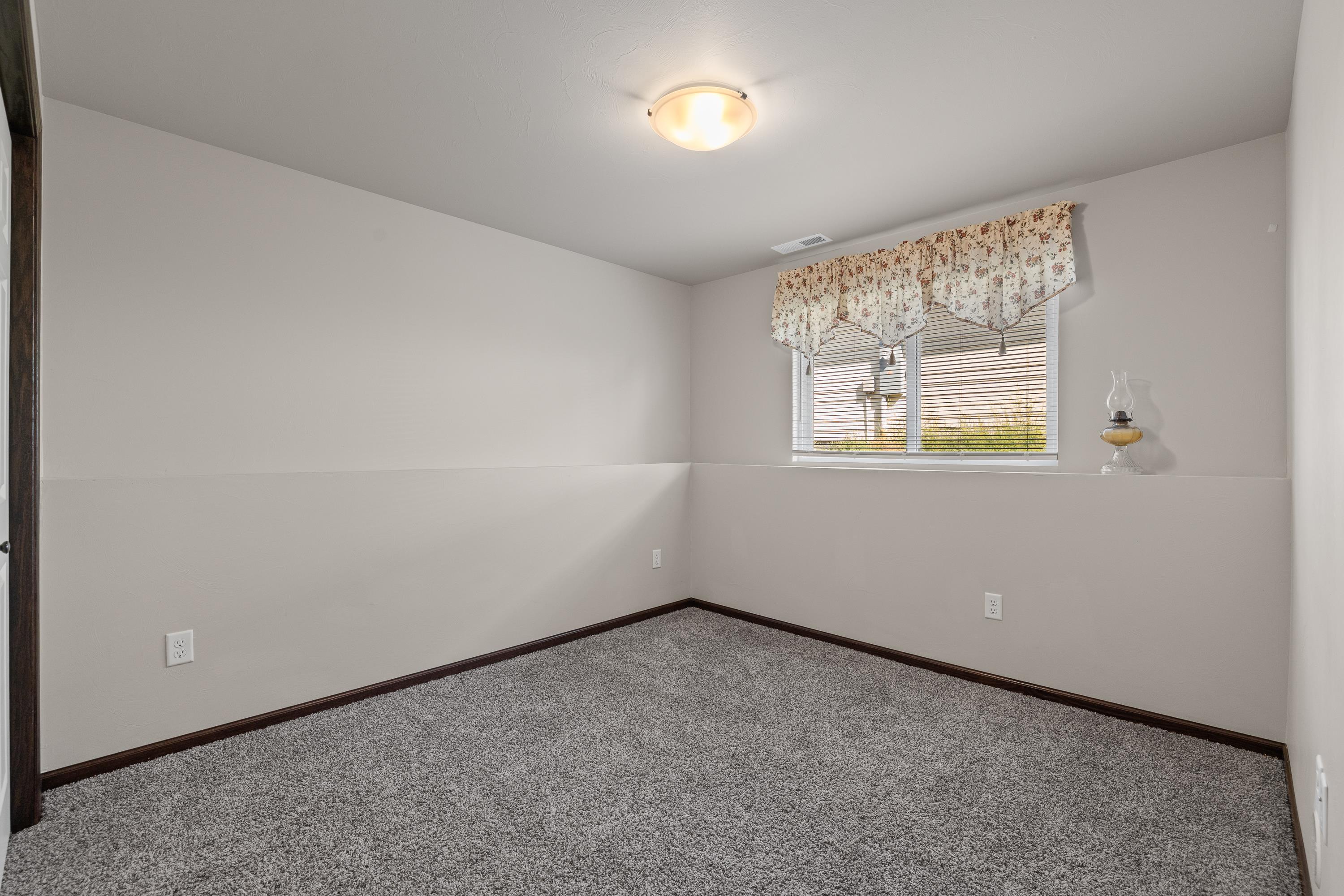 414 Diamond Ridge Boulevard Property Photo 17