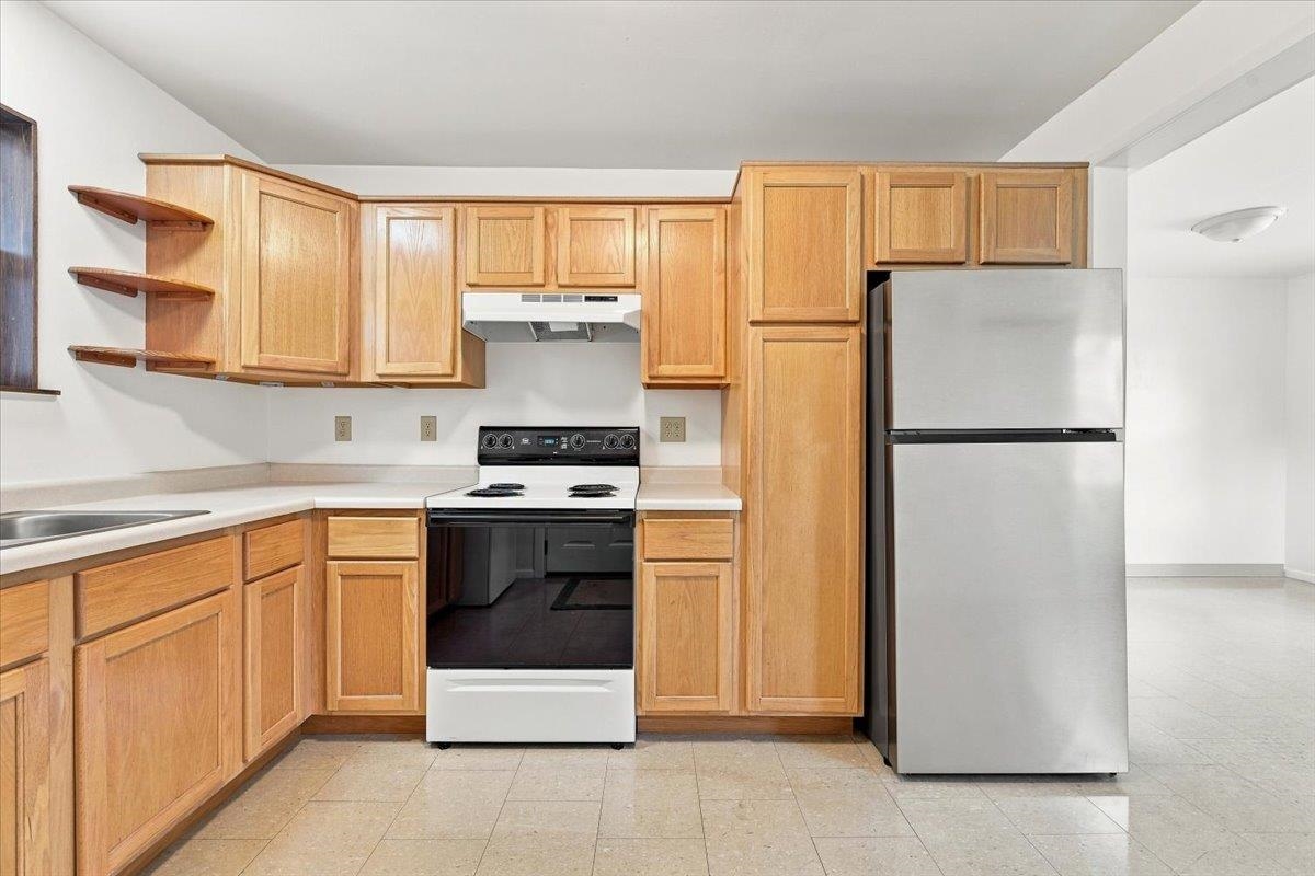 1511 & 1515 Meade Avenue Property Photo 3