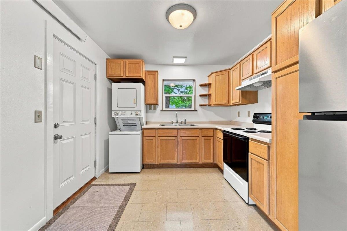 1511 & 1515 Meade Avenue Property Photo 4