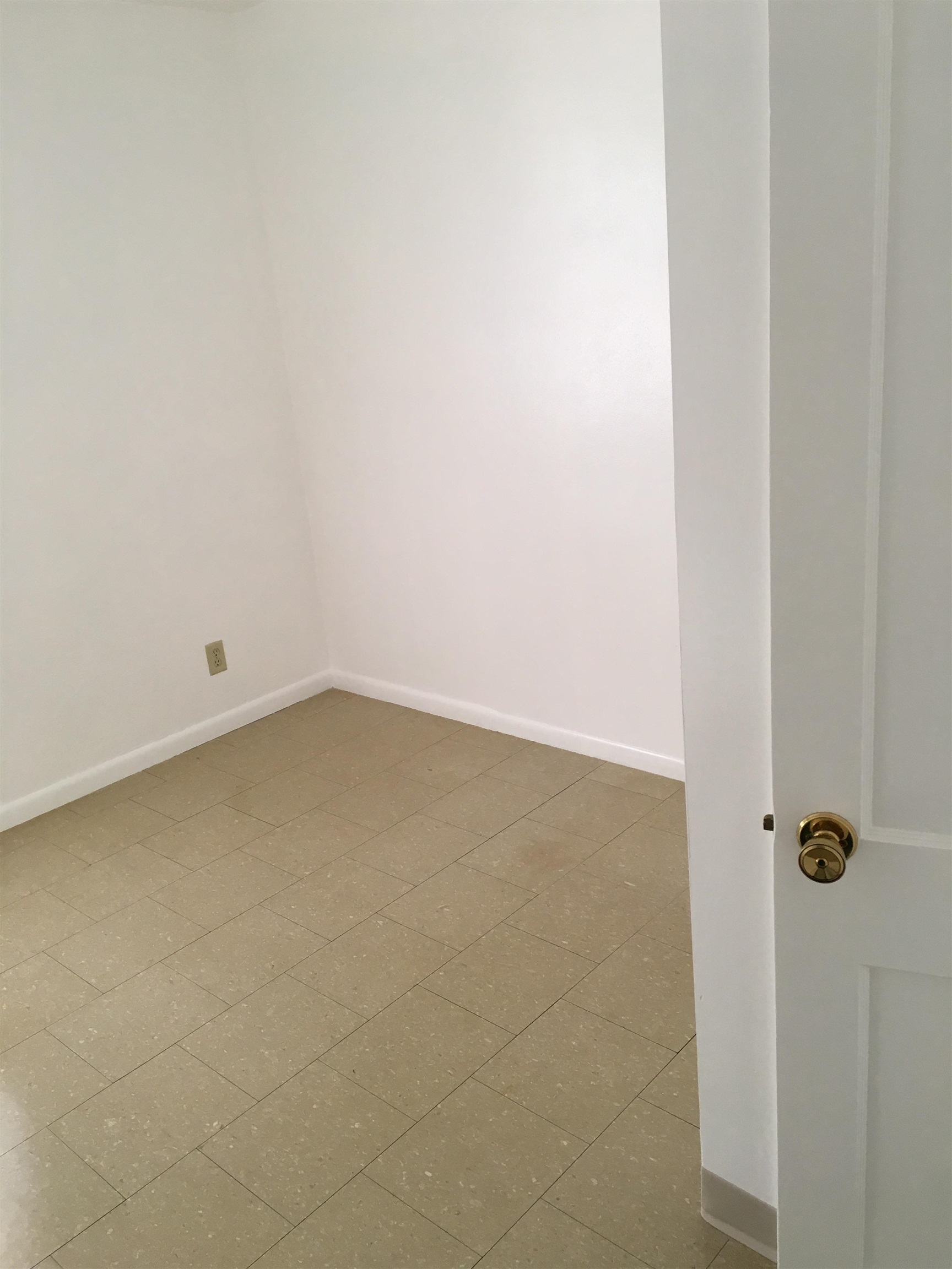 1511 & 1515 Meade Avenue Property Photo 19