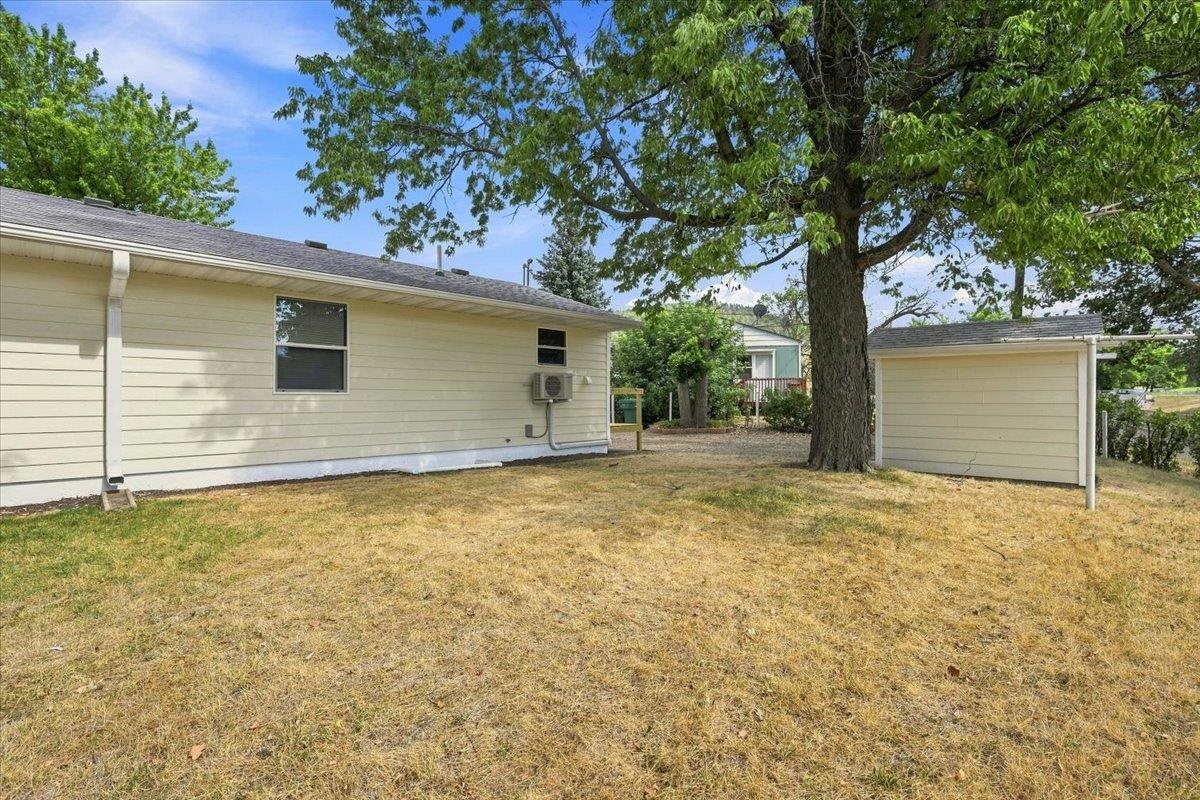 1511 & 1515 Meade Avenue Property Photo 23