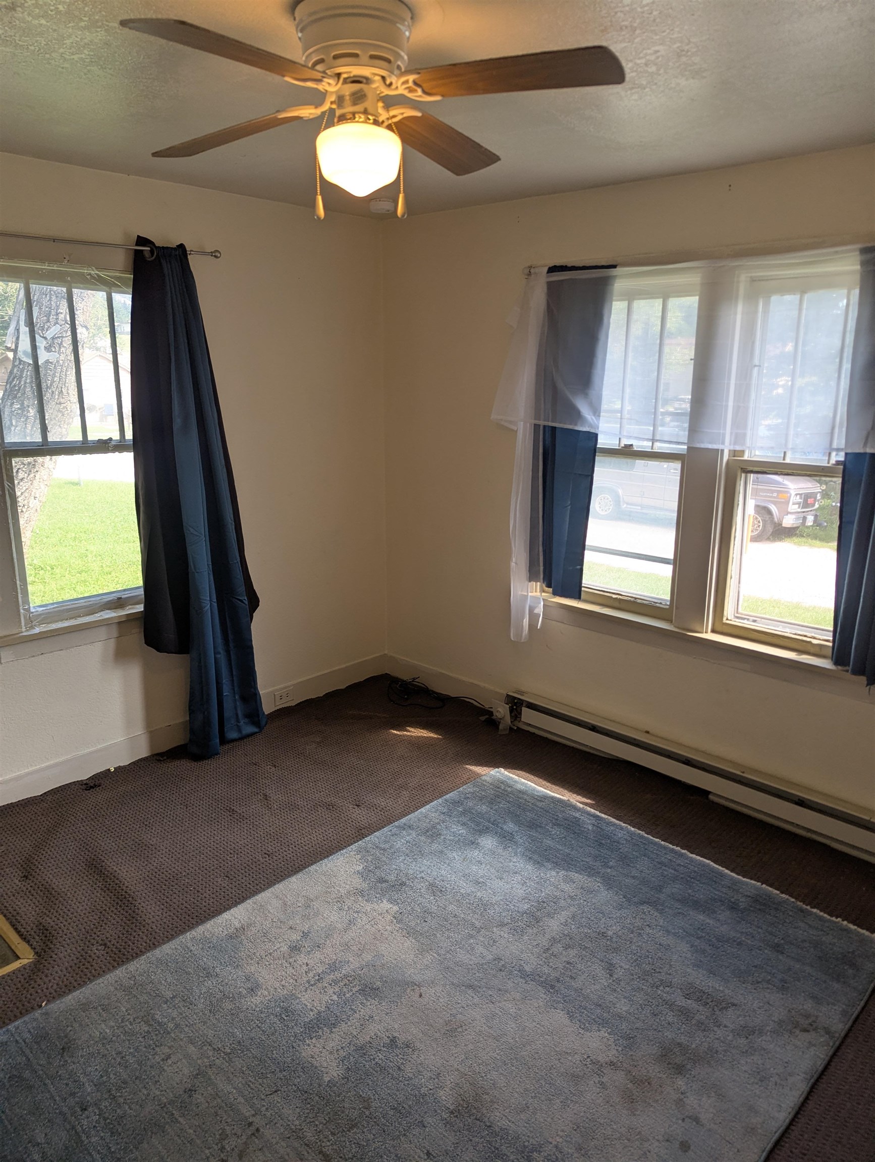 820 Montgomery Street Property Photo 8