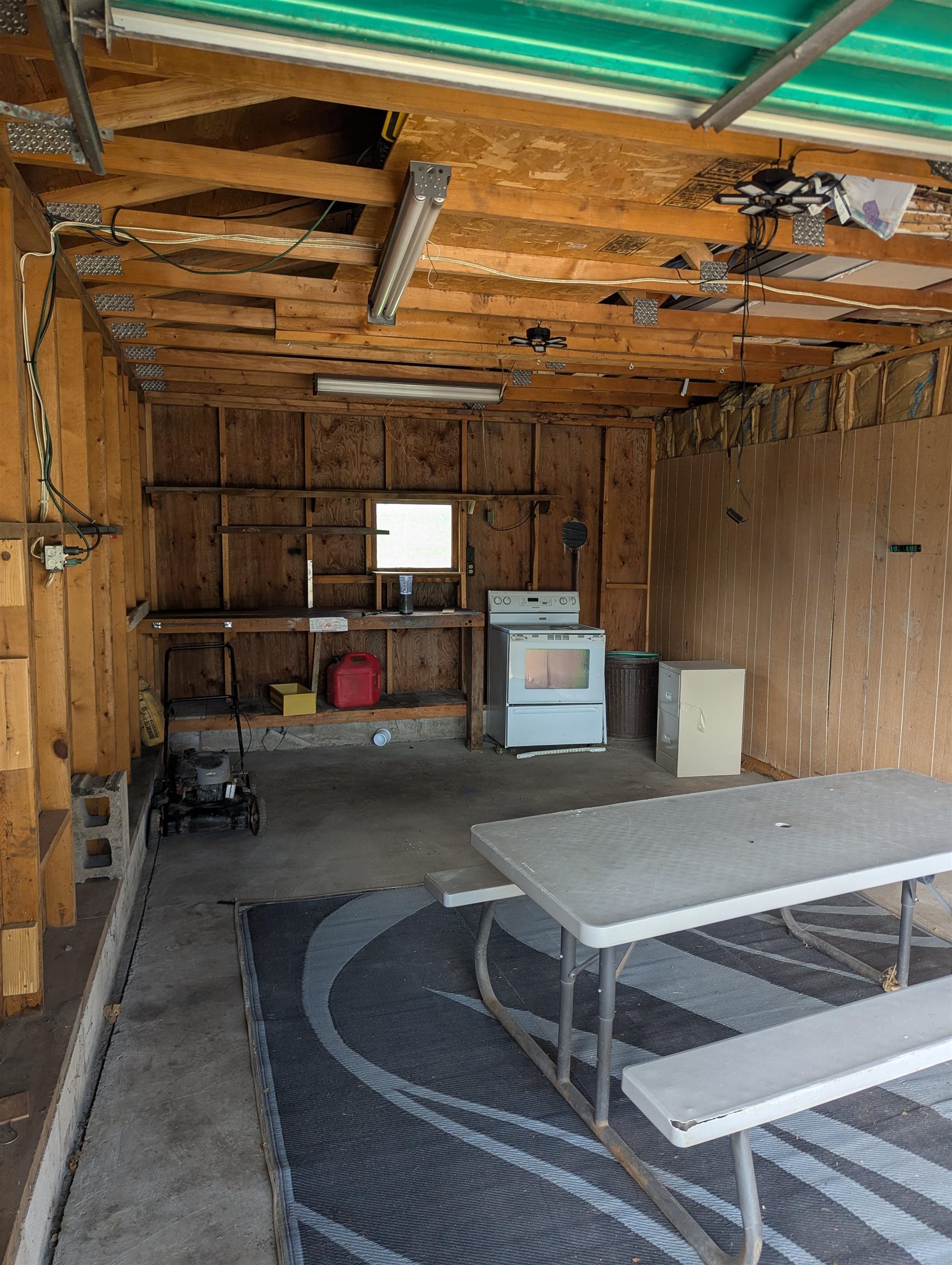 820 Montgomery Street Property Photo 16