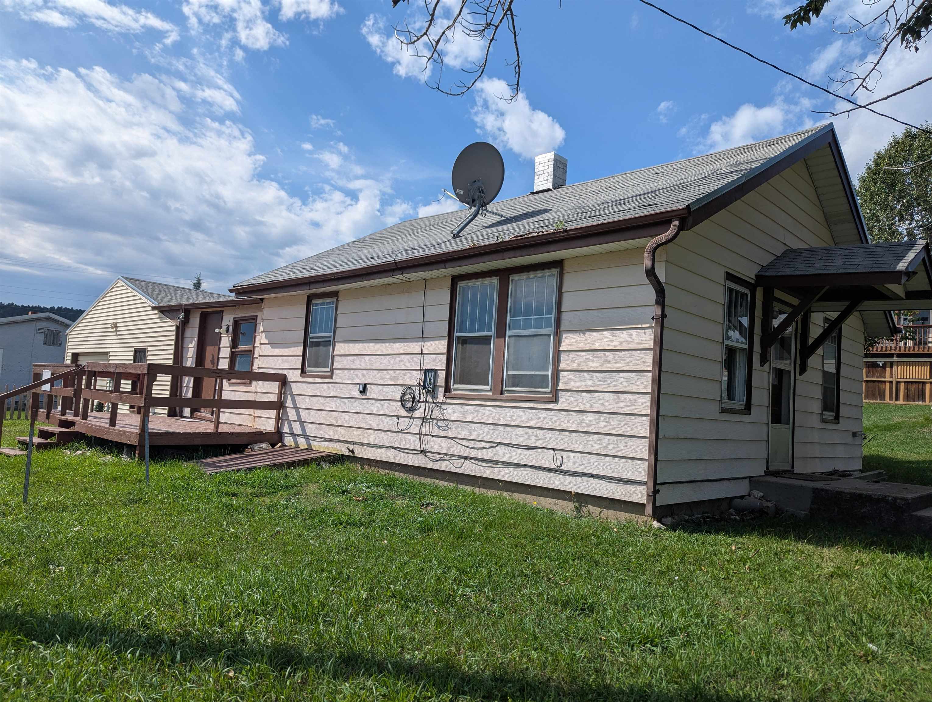 820 Montgomery Street Property Photo 19