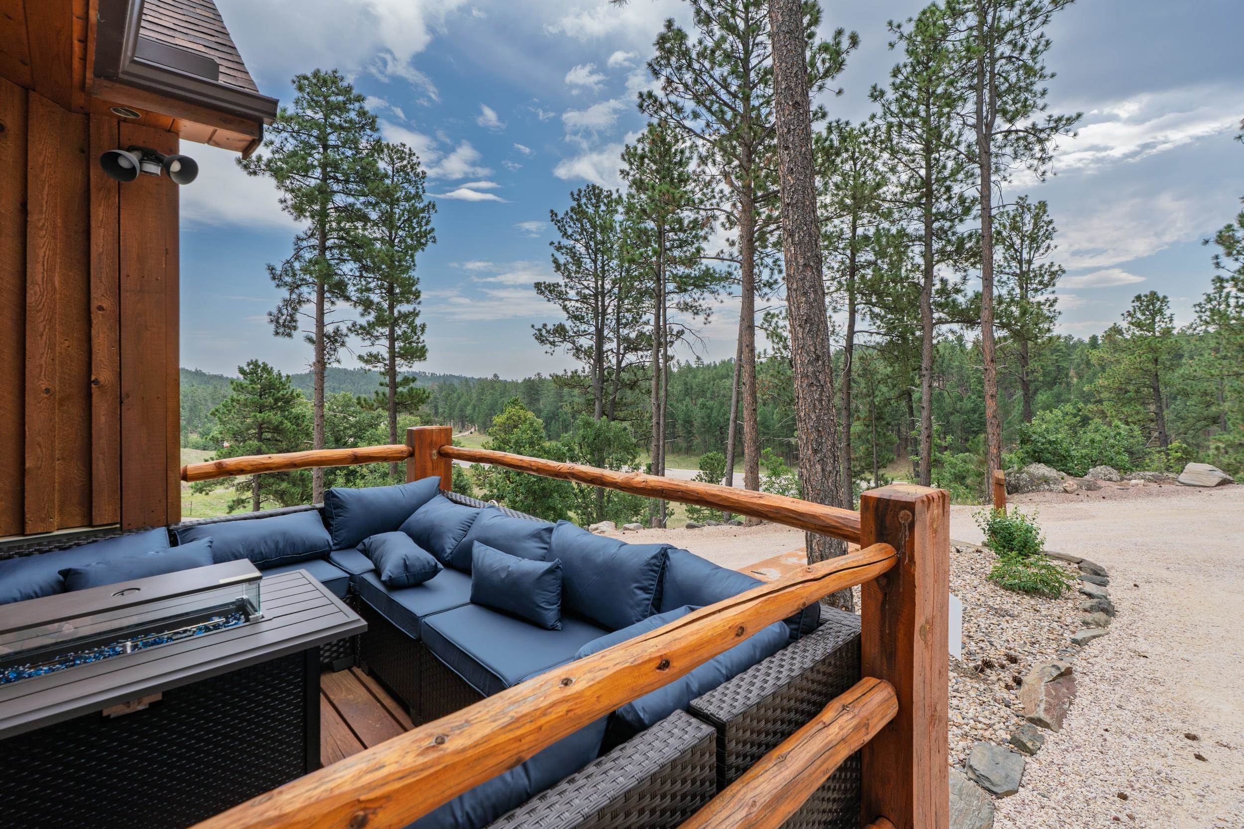 13310 Silver Mountain Rd Property Photo 6