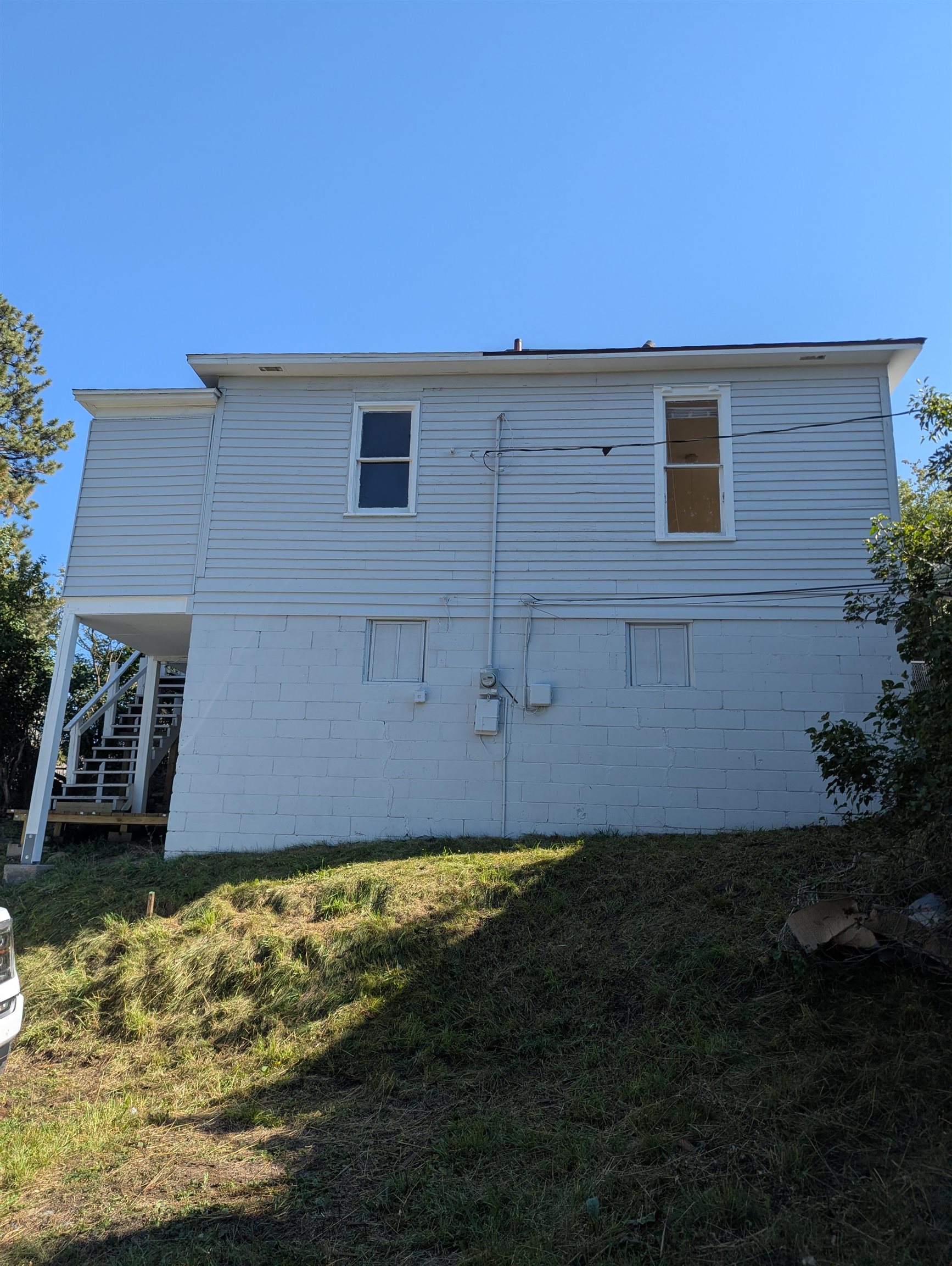 214 Milliken Street Property Photo 2