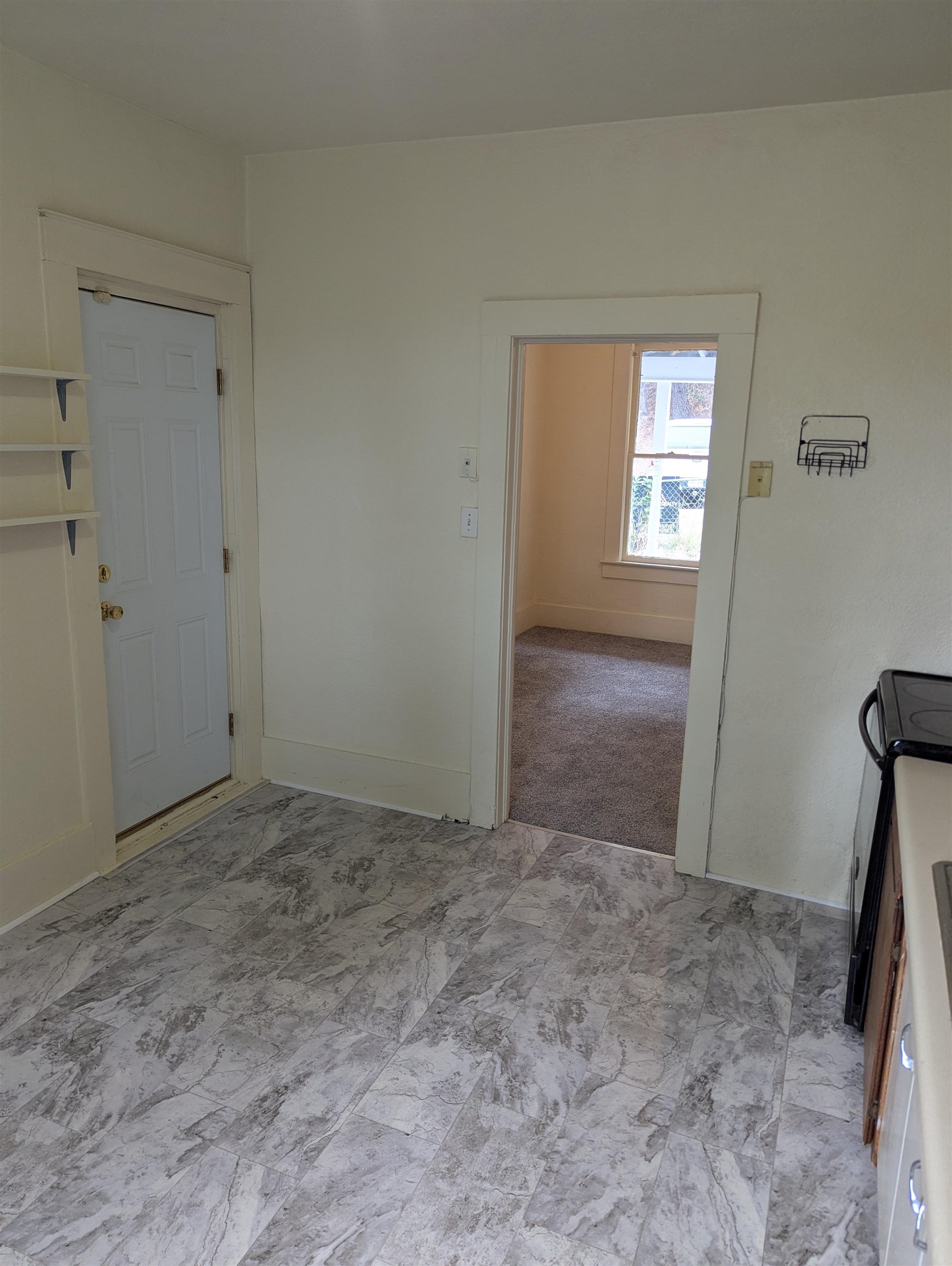 214 Milliken Street Property Photo 6