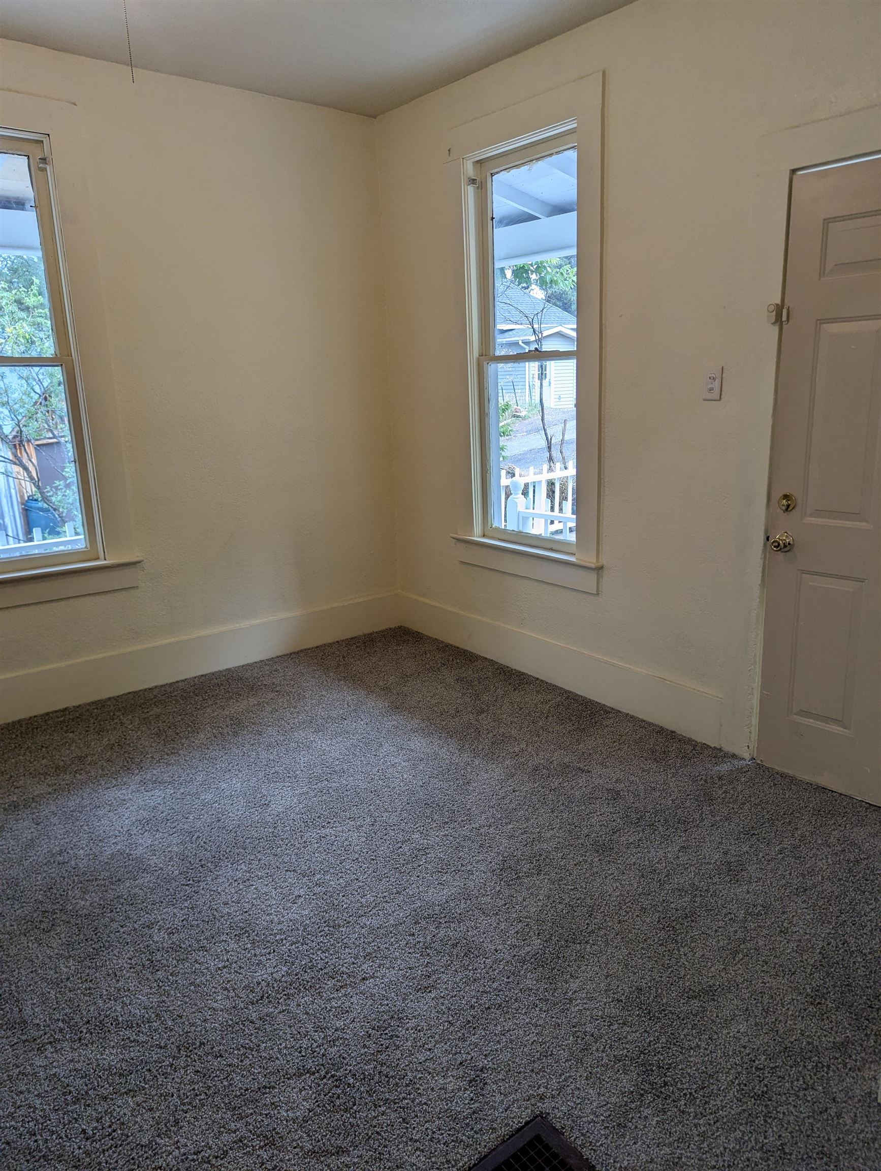 214 Milliken Street Property Photo 10