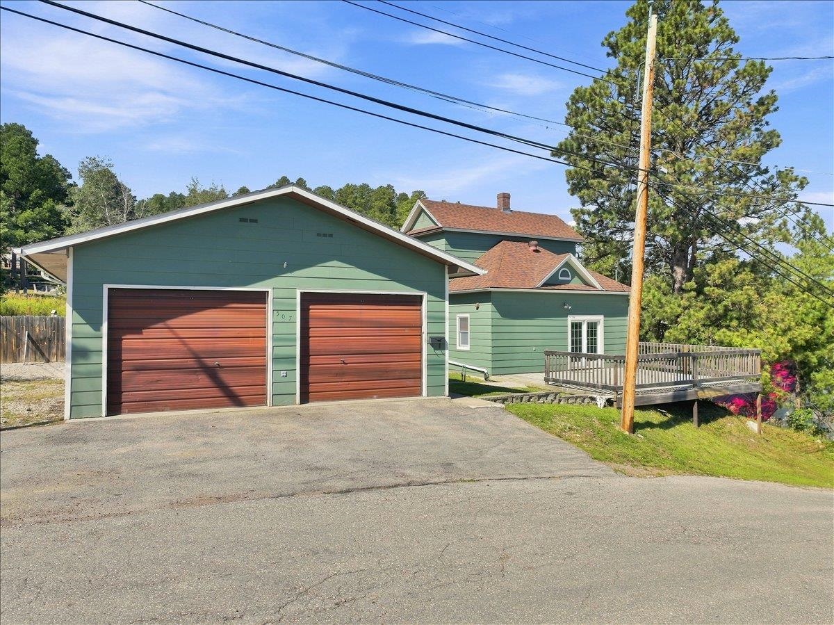 507 Bleeker Street Property Photo 1