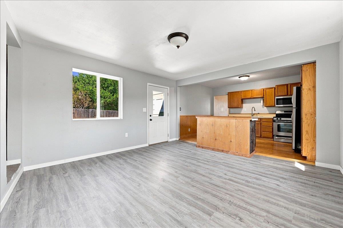 507 Bleeker Street Property Photo 5