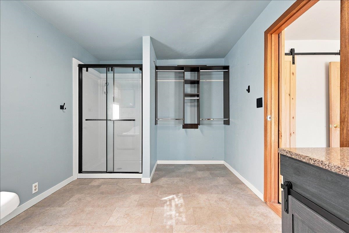 507 Bleeker Street Property Photo 14