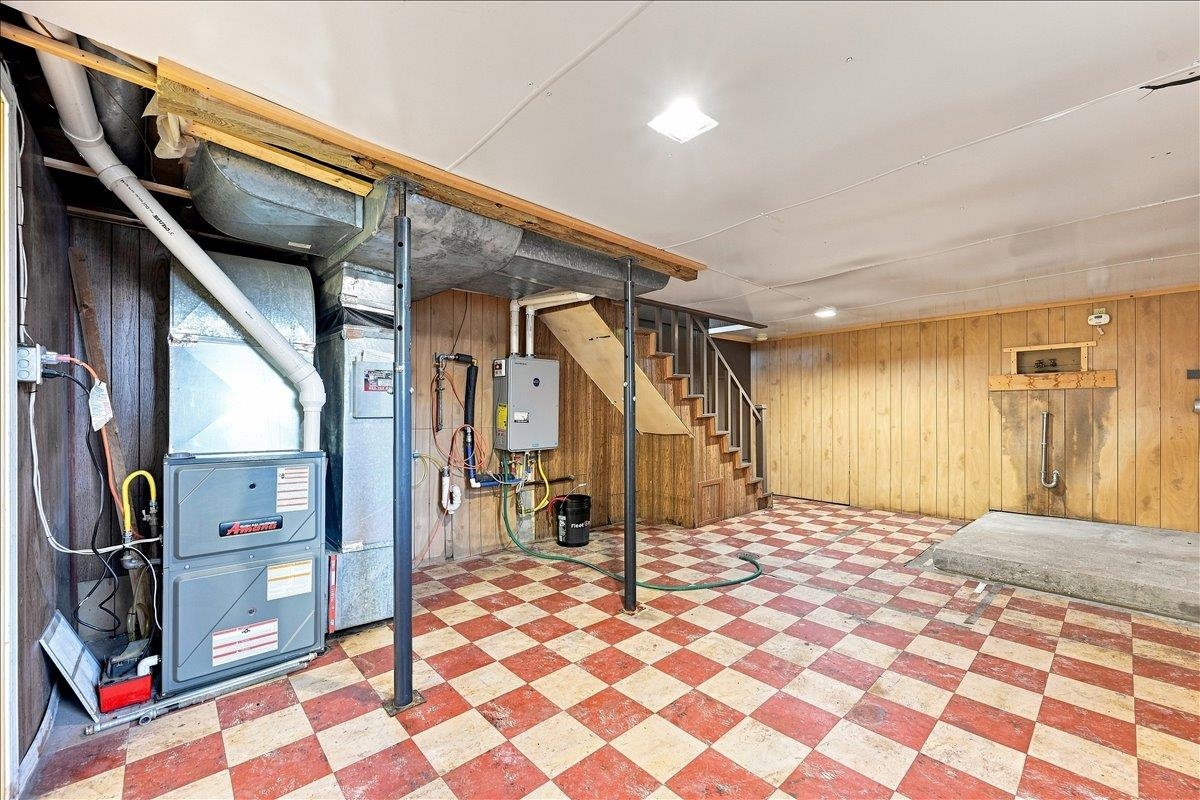 507 Bleeker Street Property Photo 31
