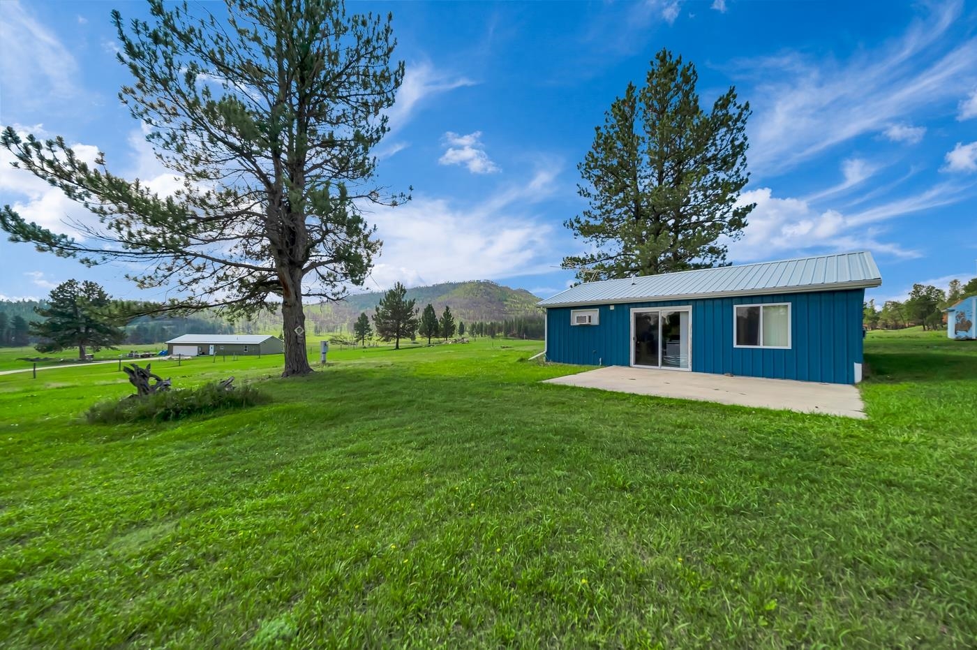 12677 Hazelrodt Cutoff Property Photo 2