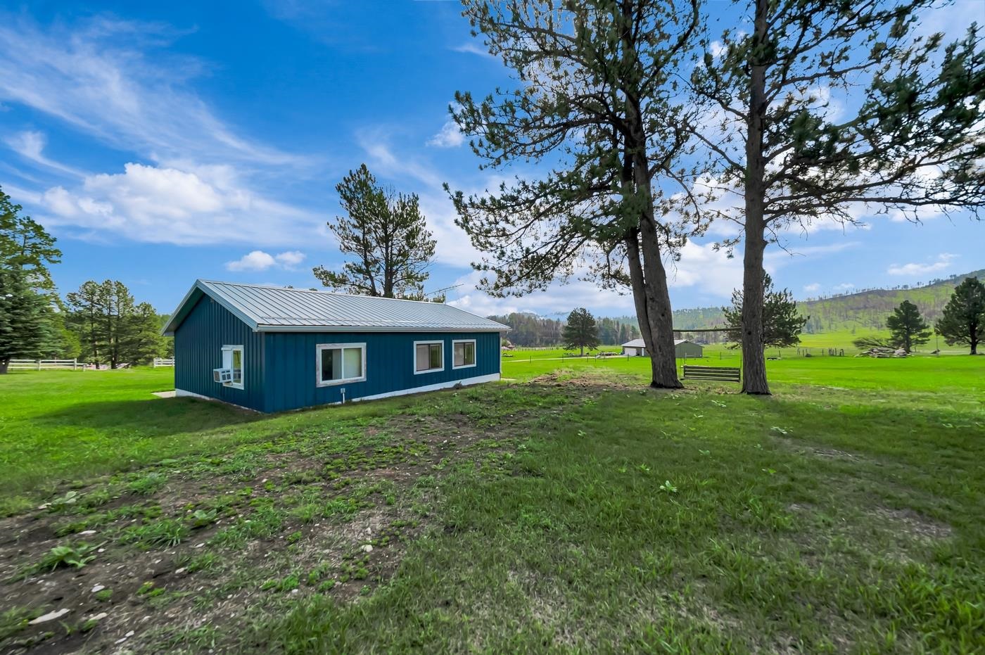 12677 Hazelrodt Cutoff Property Photo 4
