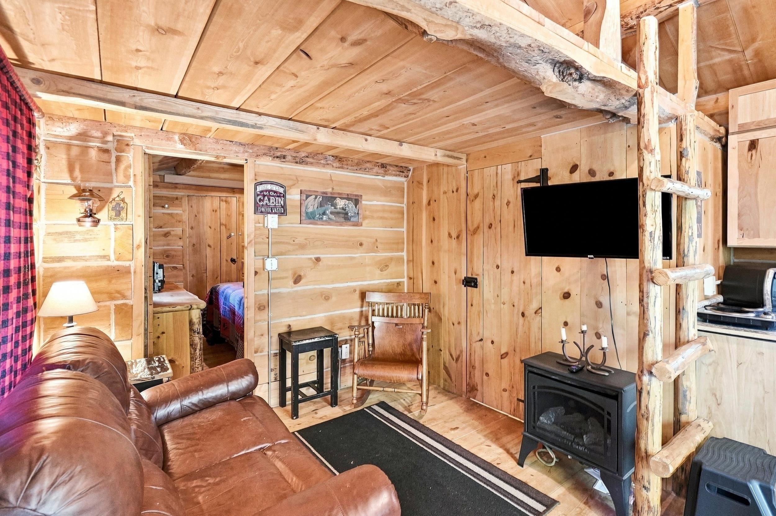 21371 Arapahoe Place Property Photo 4