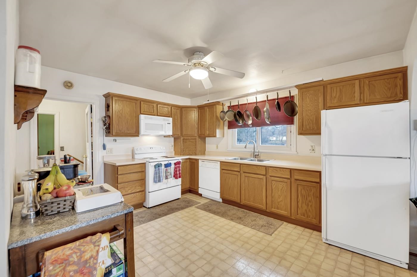 1106 S 6th Street Property Photo 9