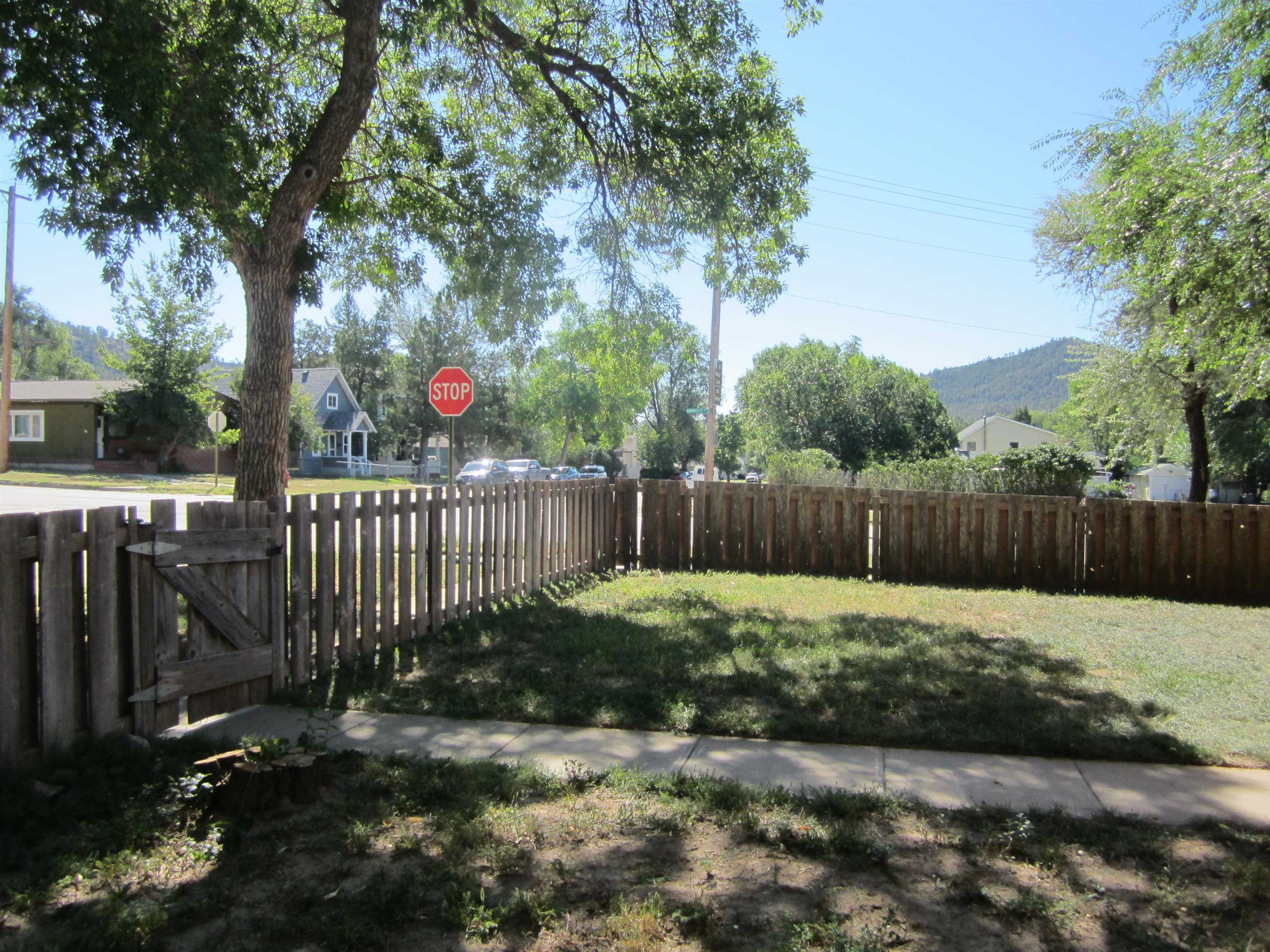 102 N 6th Street Property Photo 24