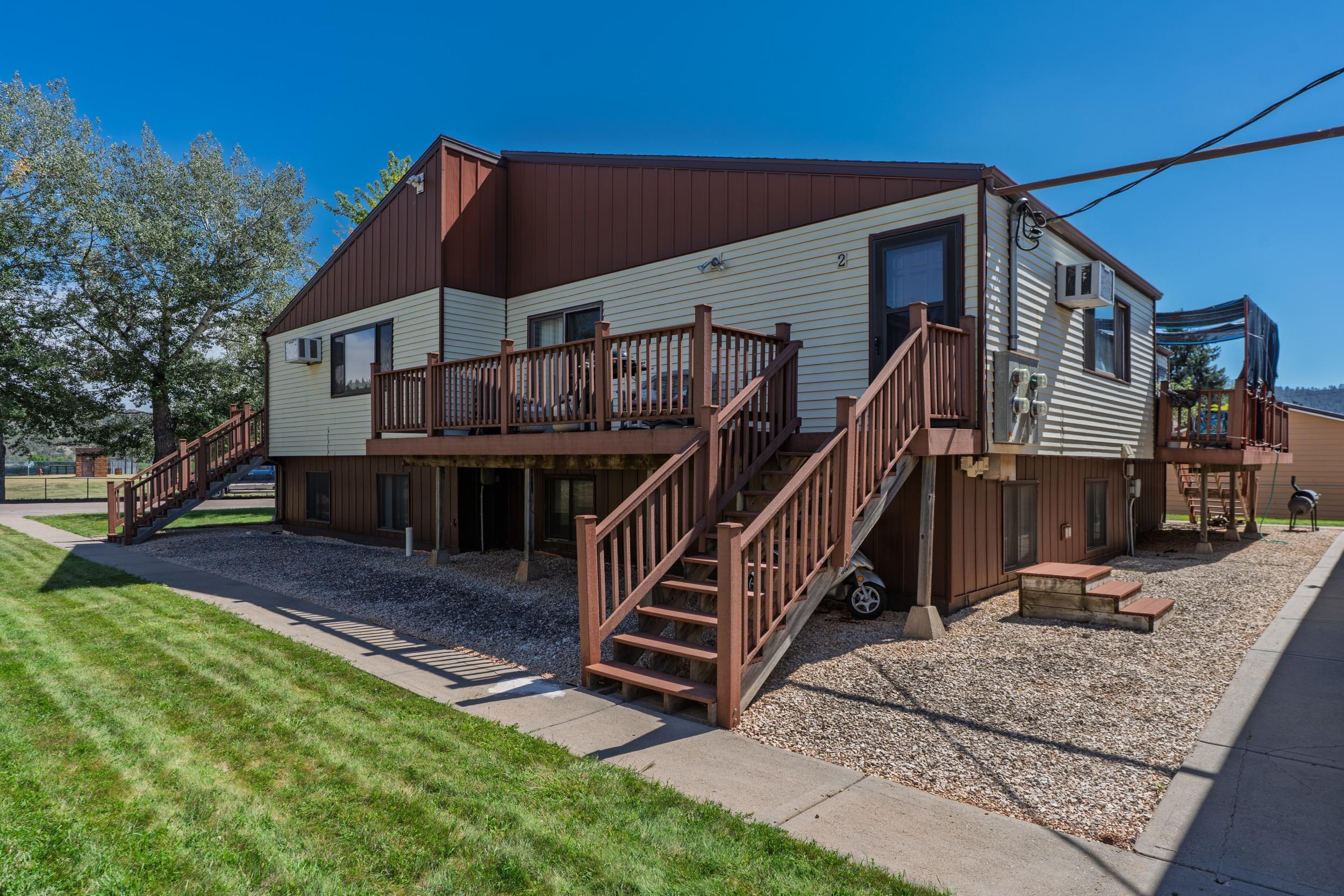 438 S 14th Street Property Photo 1