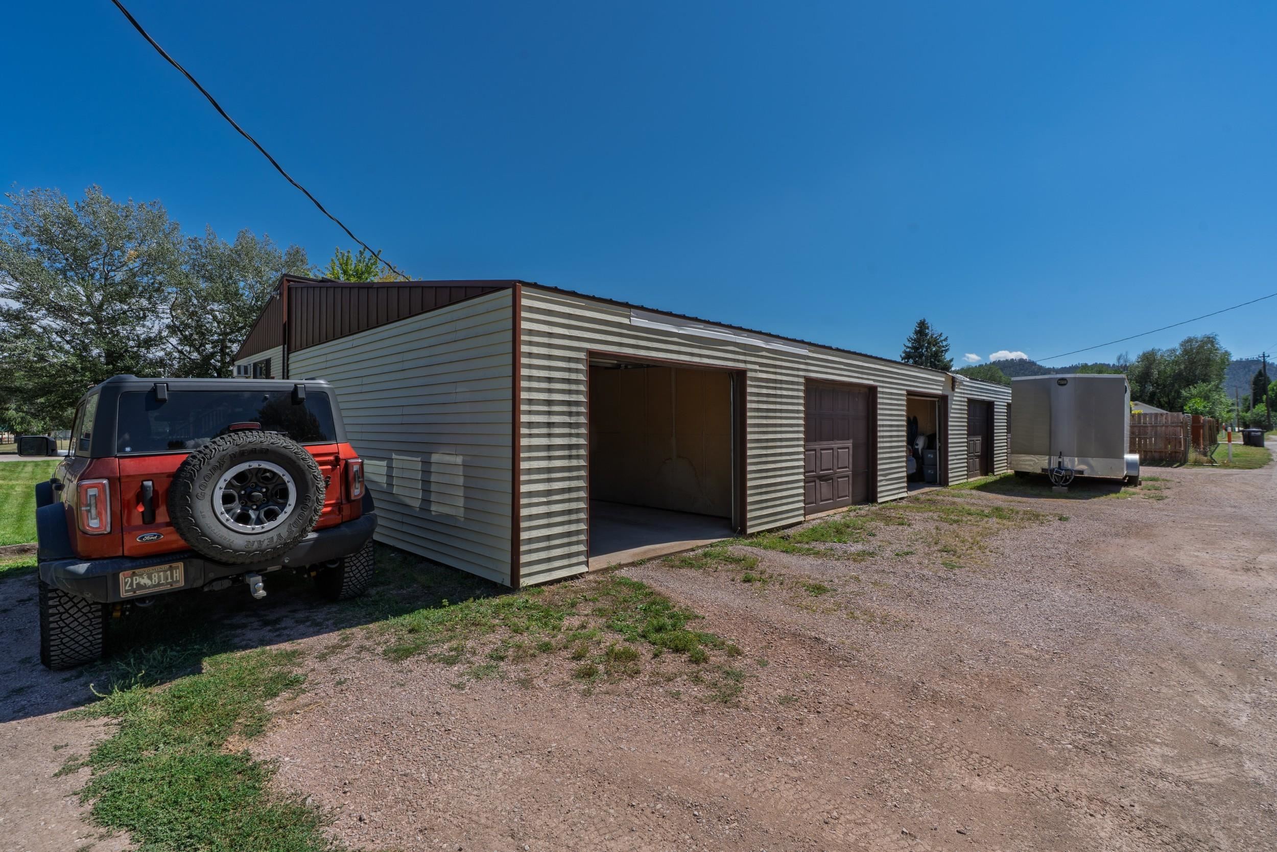 438 S 14th Street Property Photo 5