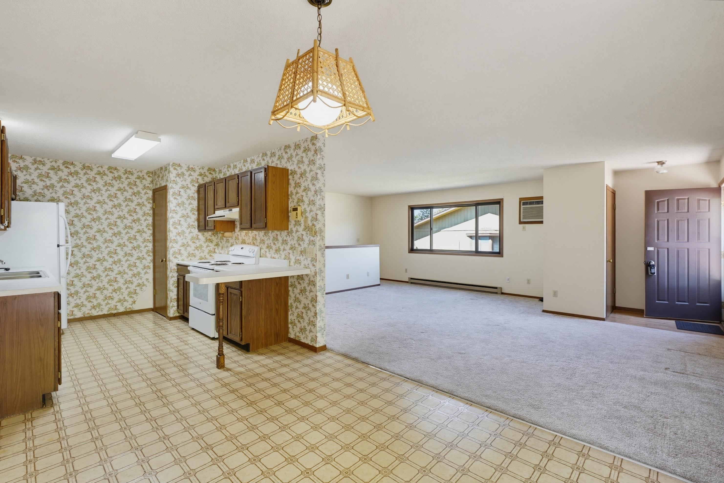 438 S 14th Street Property Photo 10