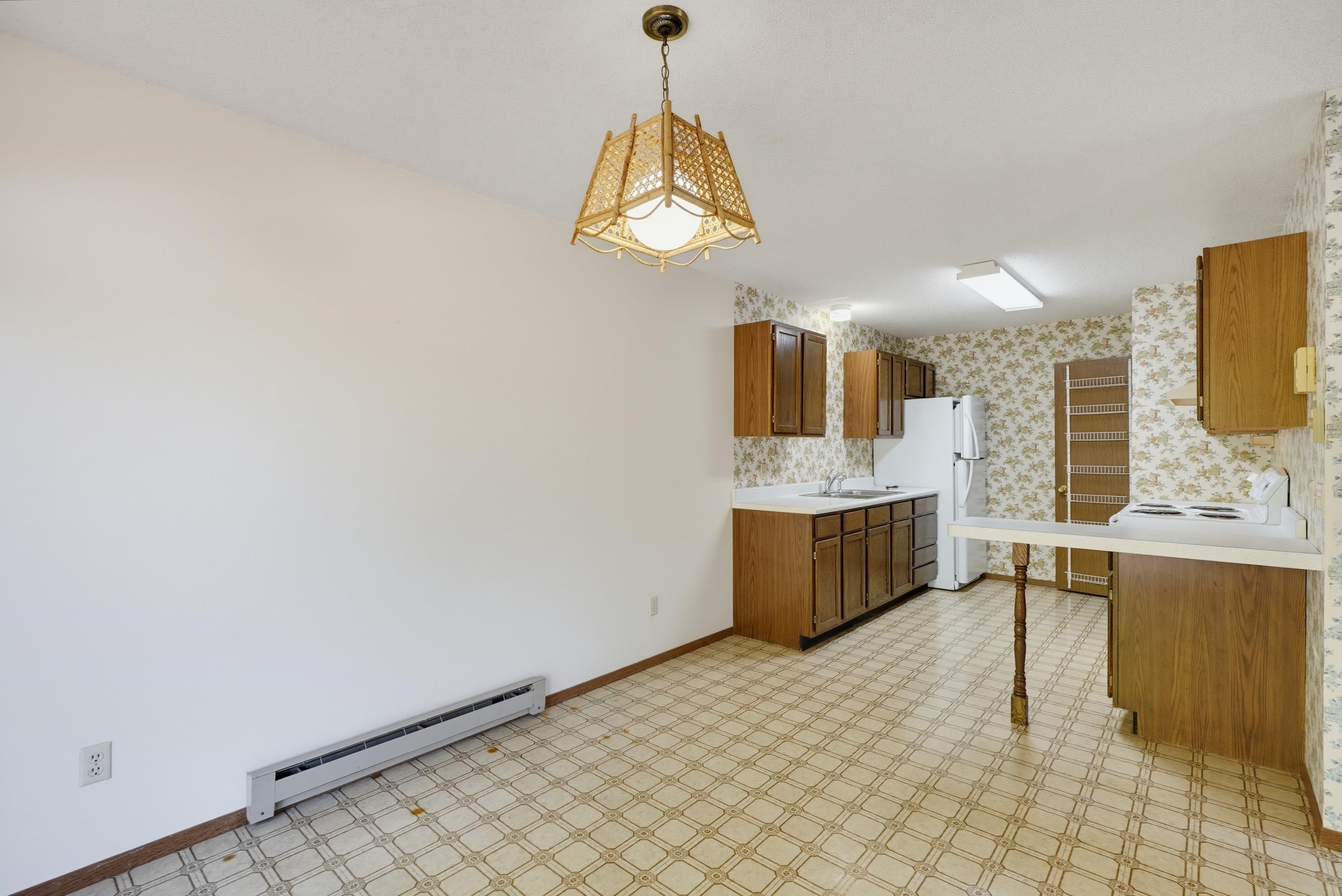 438 S 14th Street Property Photo 11