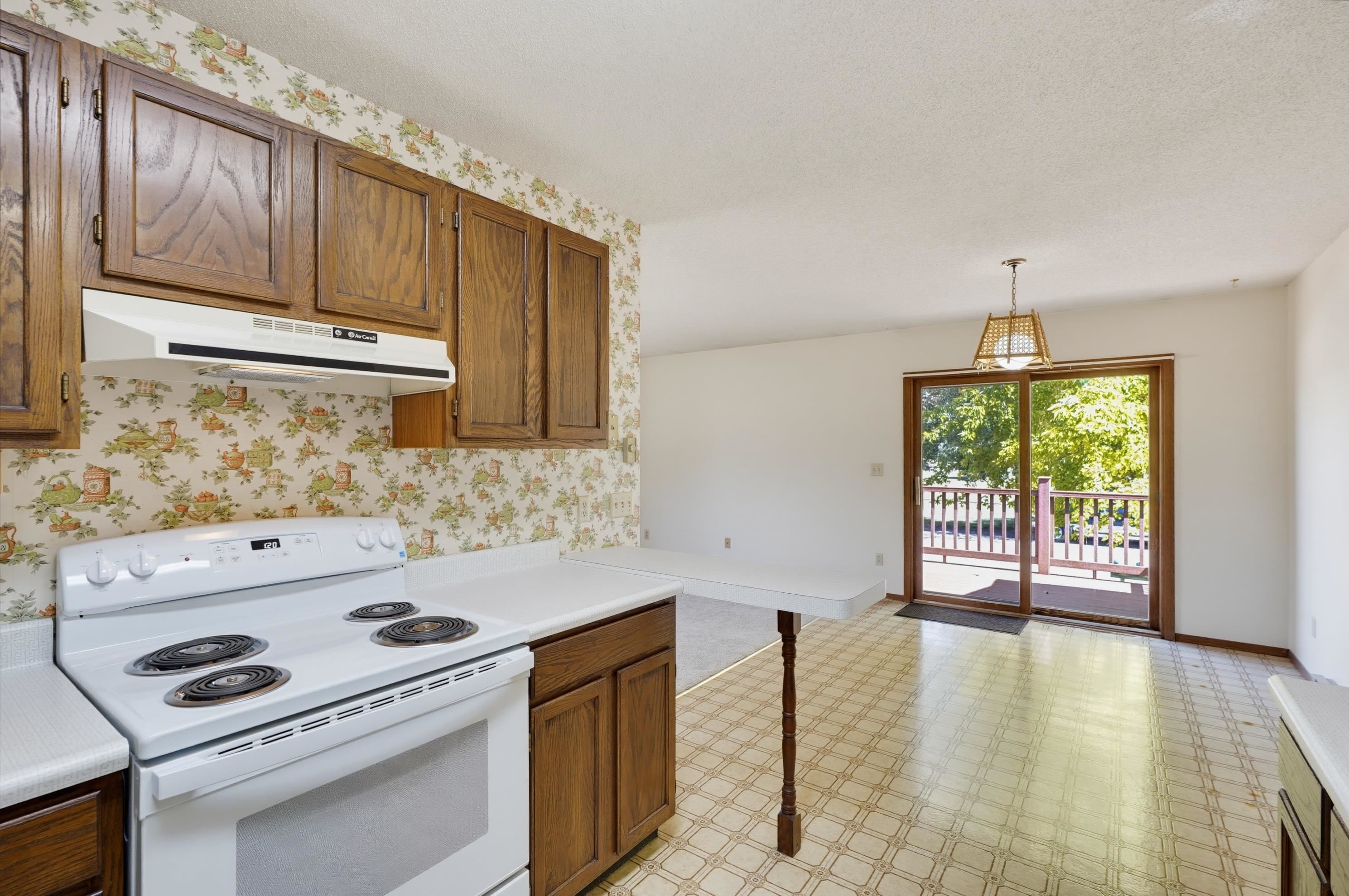 438 S 14th Street Property Photo 13